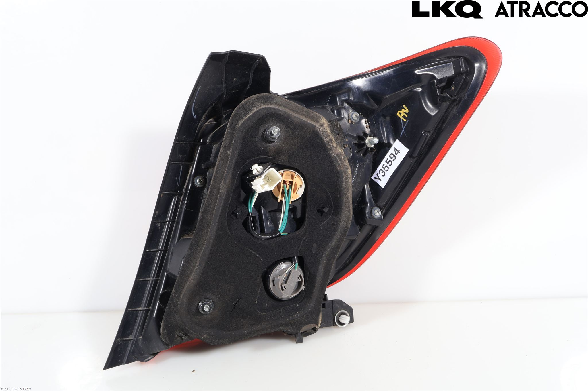 Toyota YARIS XP130 15-20 Baklykt Venstre