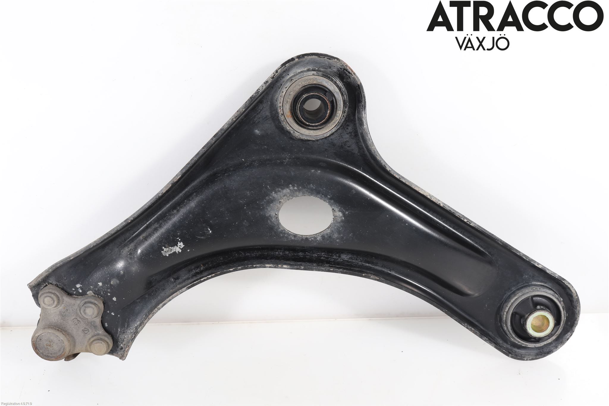 Peugeot PEUGOT 208 16-19 Bærearm Foran Høyre Nedre