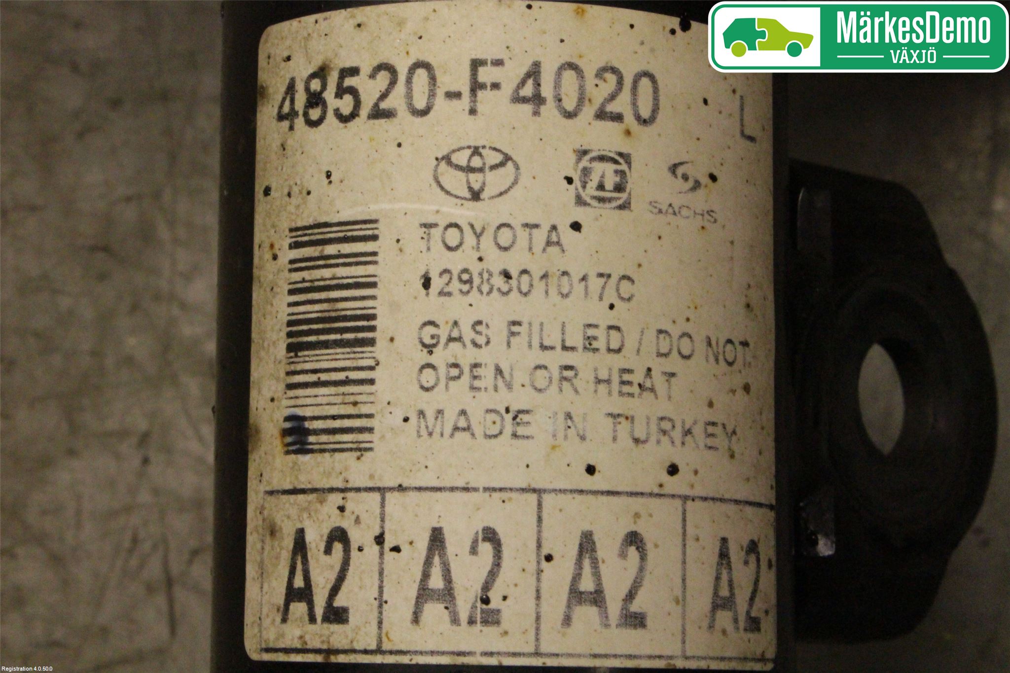 Toyota C-HR 16-23 Fjærbein Foran Venstre