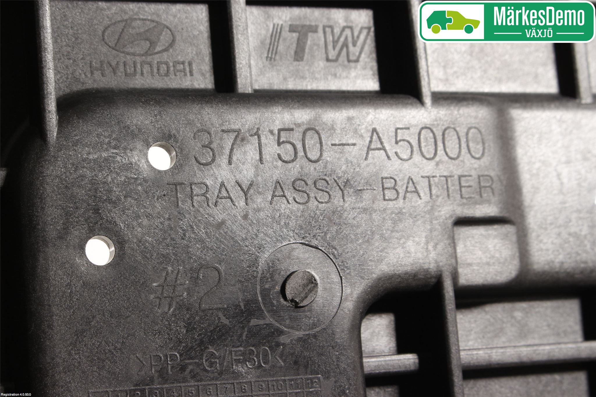 Hyundai i30 GD 13-17 Batterikasse - Feste - Holder