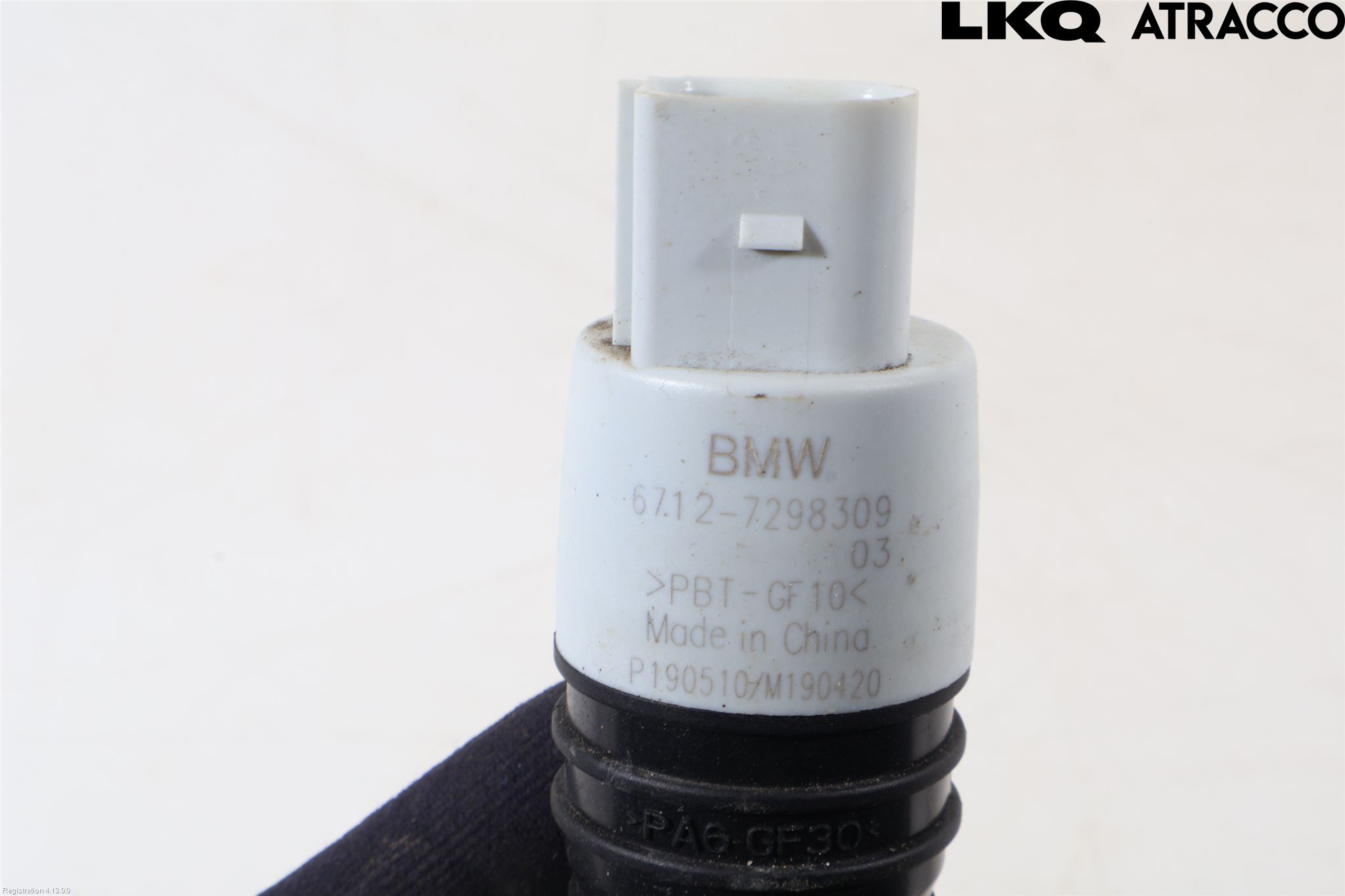 BMW 5 G30/G31/F90 17-23 Spylerpumpe Frontrute