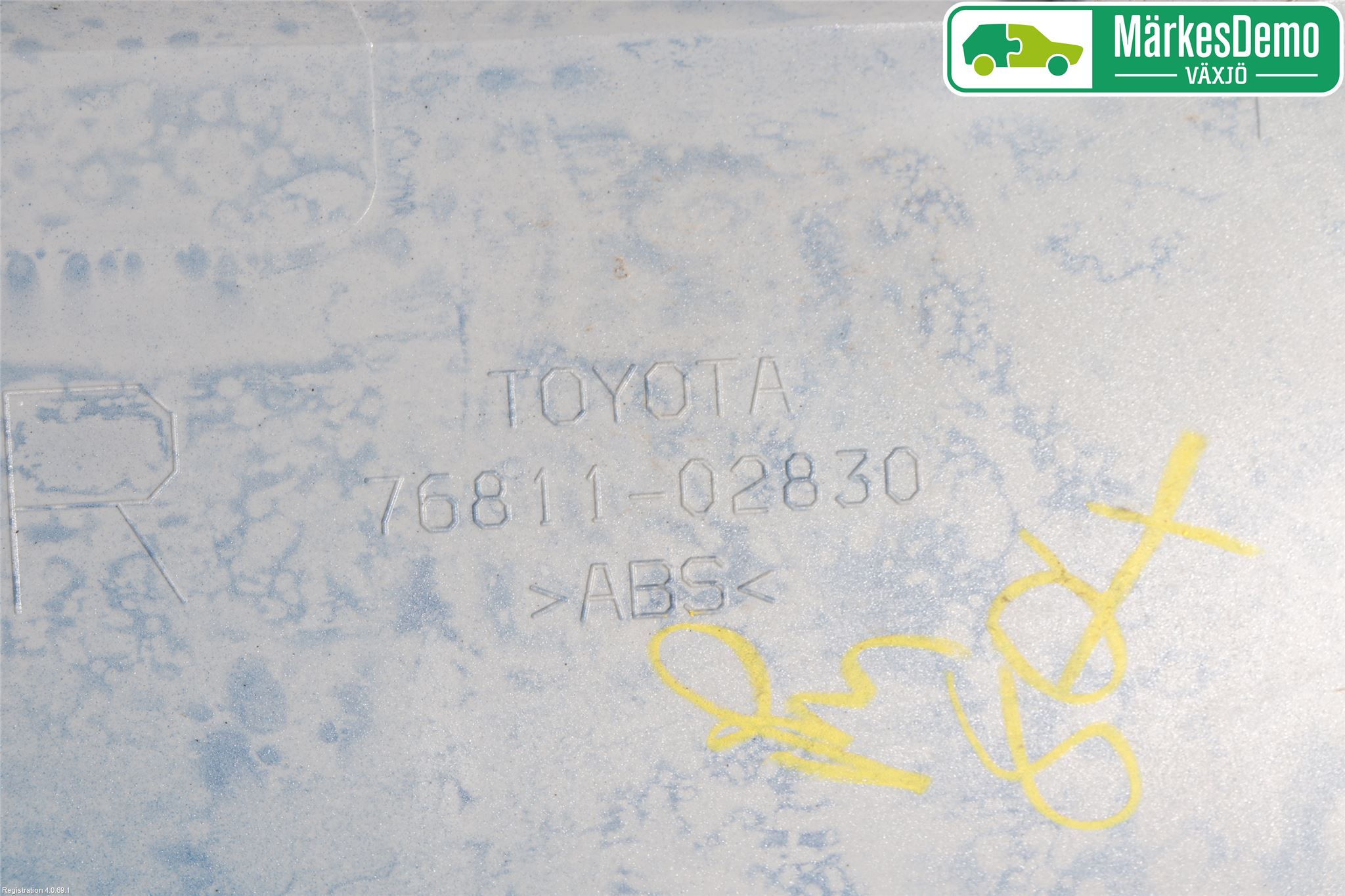 Toyota AURIS 13-19 Refleksplate - Skiltplate