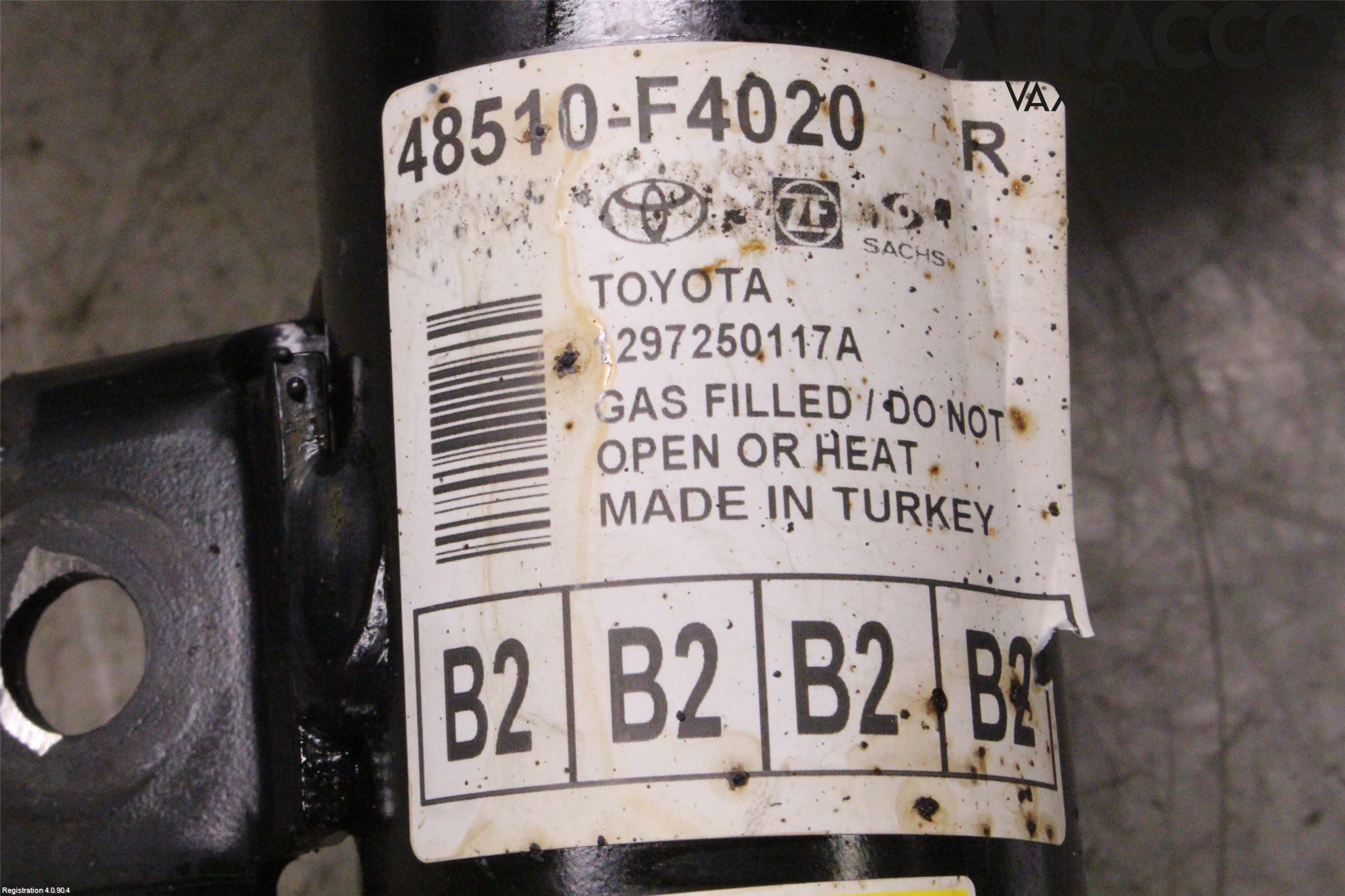 Toyota C-HR 16-23 Fjærbein Foran Høyre