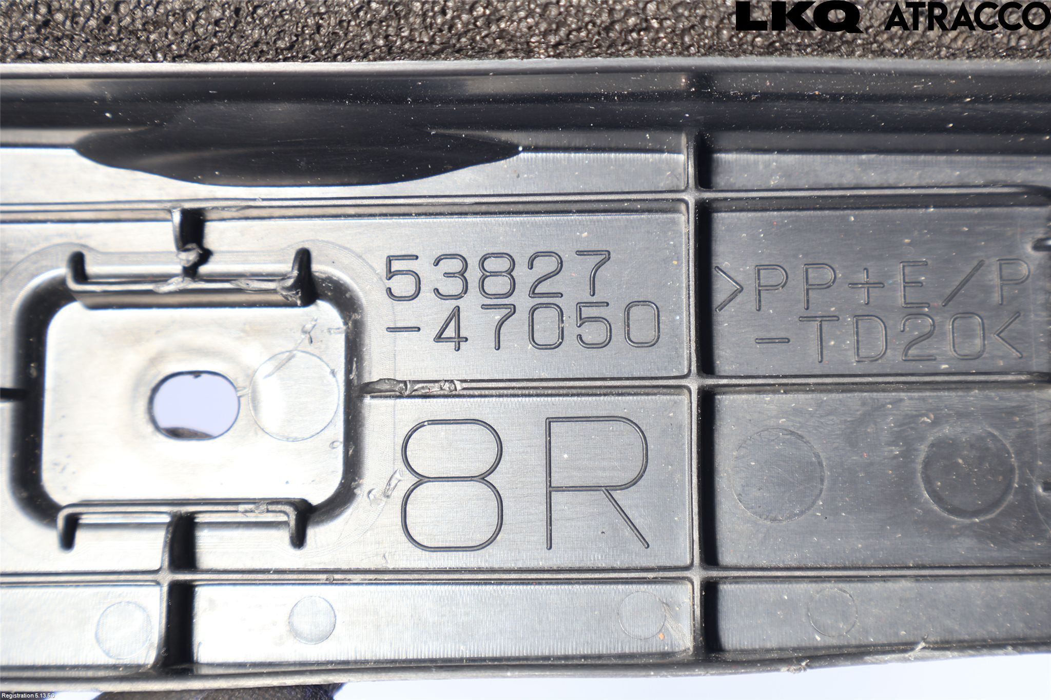 Toyota PRIUS (ZVW50) 16-21 Skjerm Hjørne Utfylling Foran
