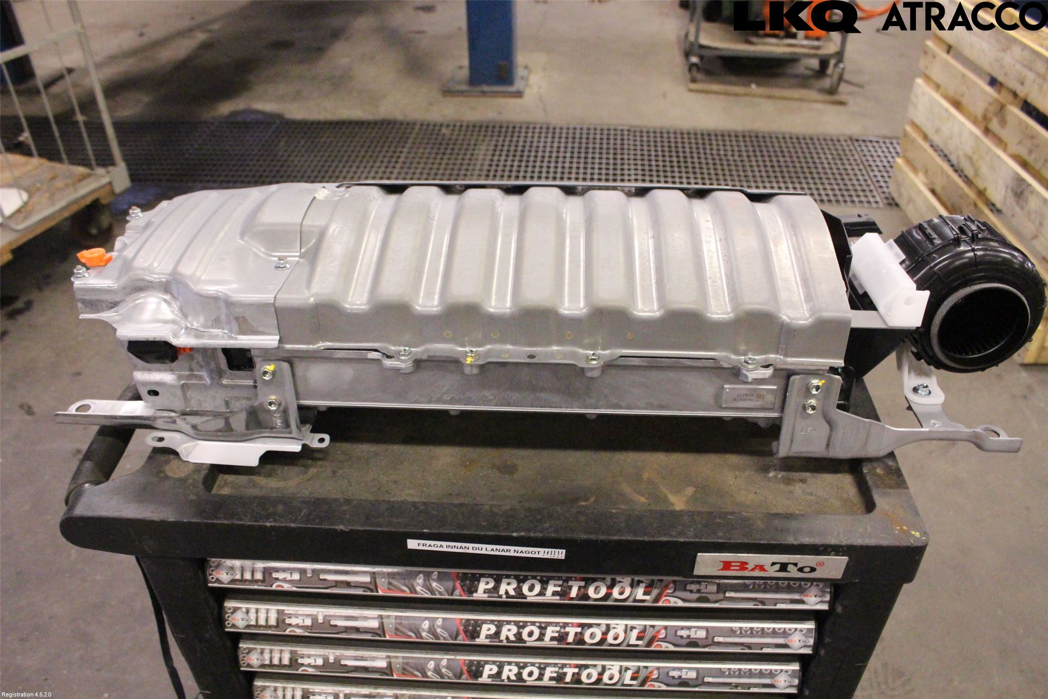 Toyota COROLLA CROSS XG10 22- Hybrid Batteri