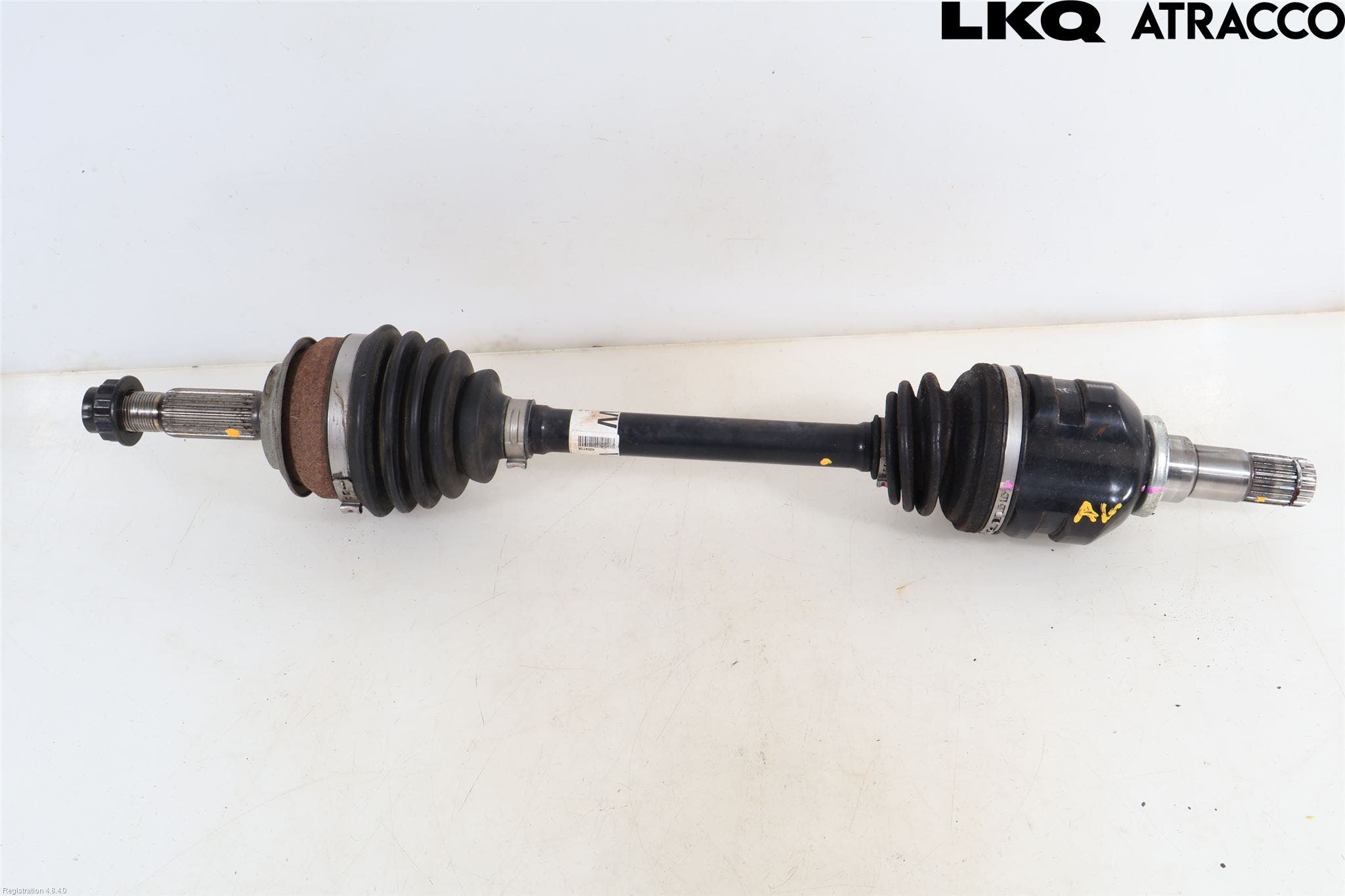 Toyota YARIS XP130 15-20 Drivaksel Foran Kompl Venstre