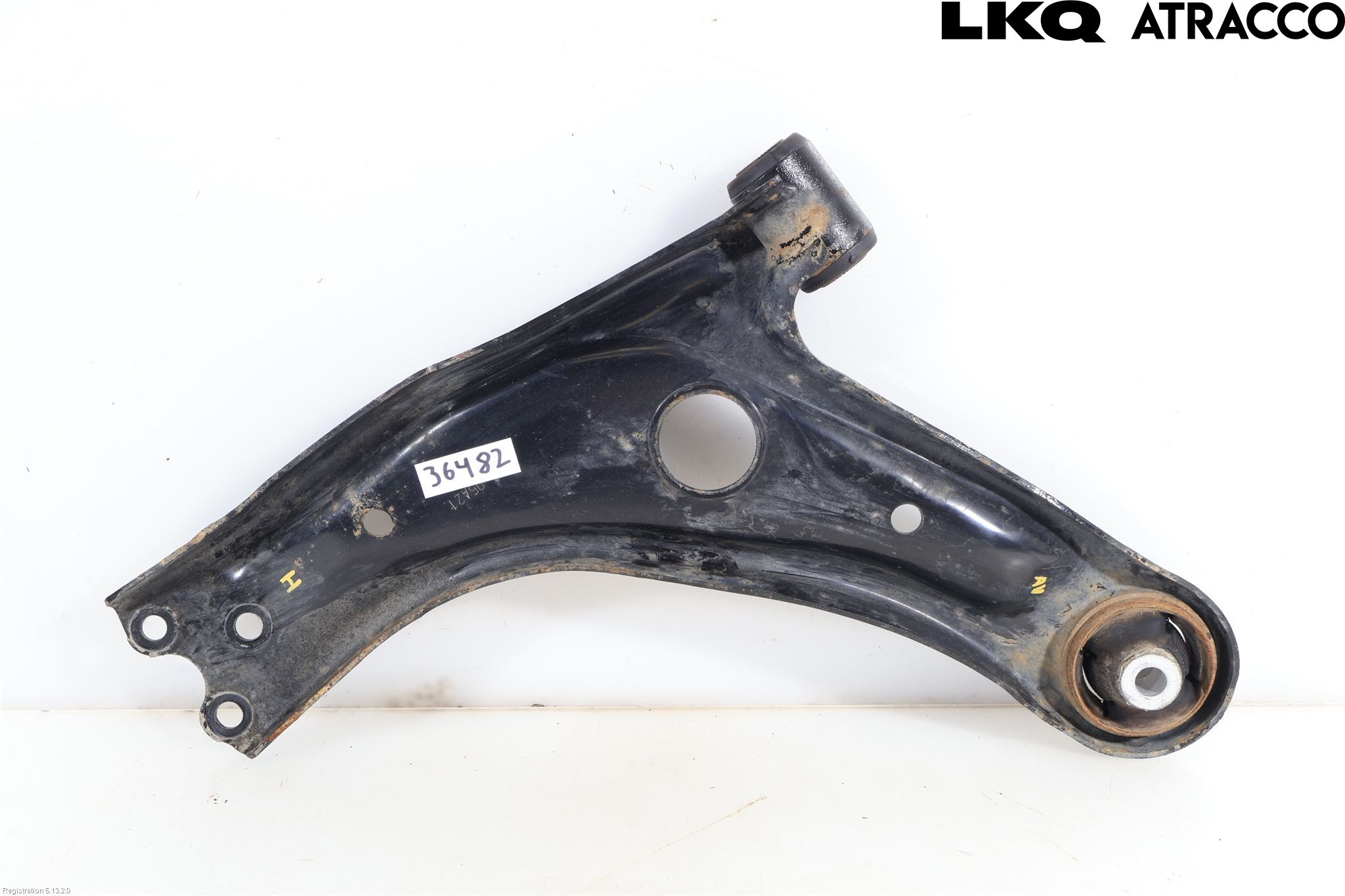 Toyota YARIS XP21 20- Bærearm Foran Høyre Nedre