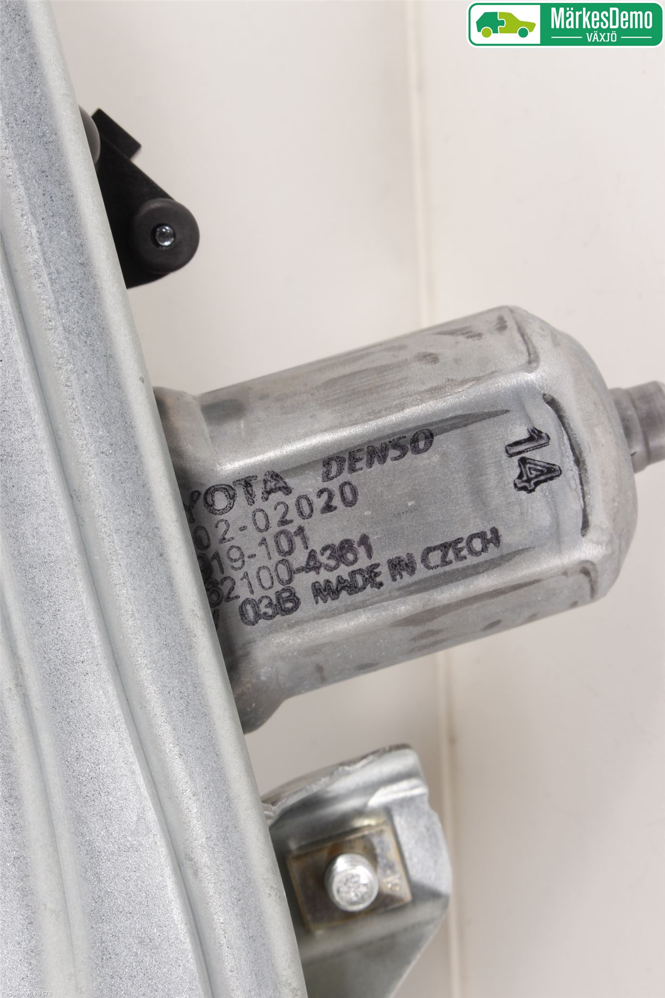 Toyota AURIS 13-19 Vindusheis El Komp