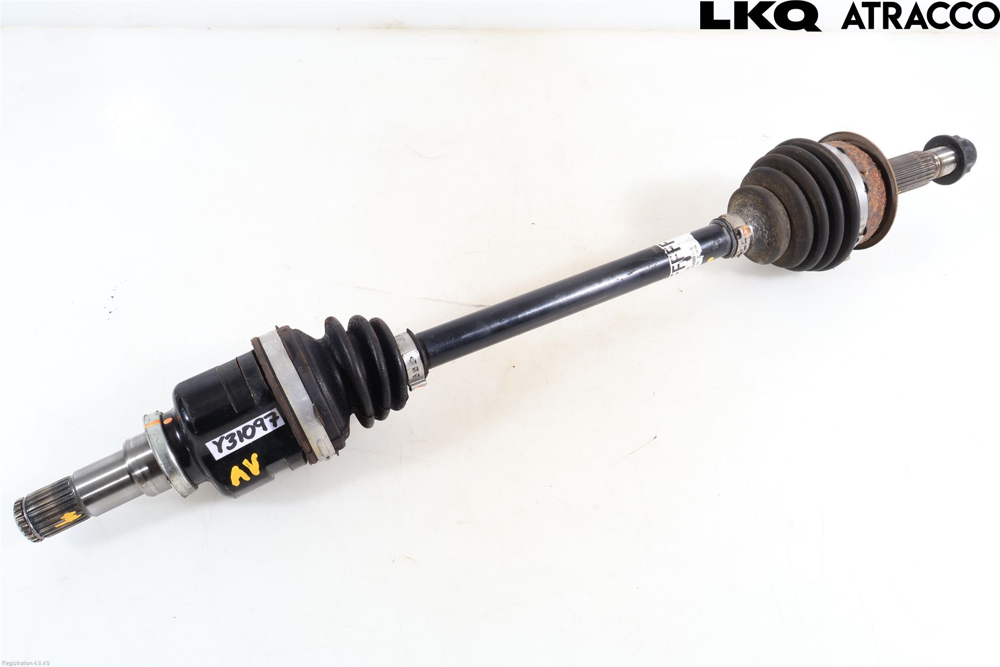 Toyota YARIS XP130 15-20 Drivaksel Foran Kompl Venstre