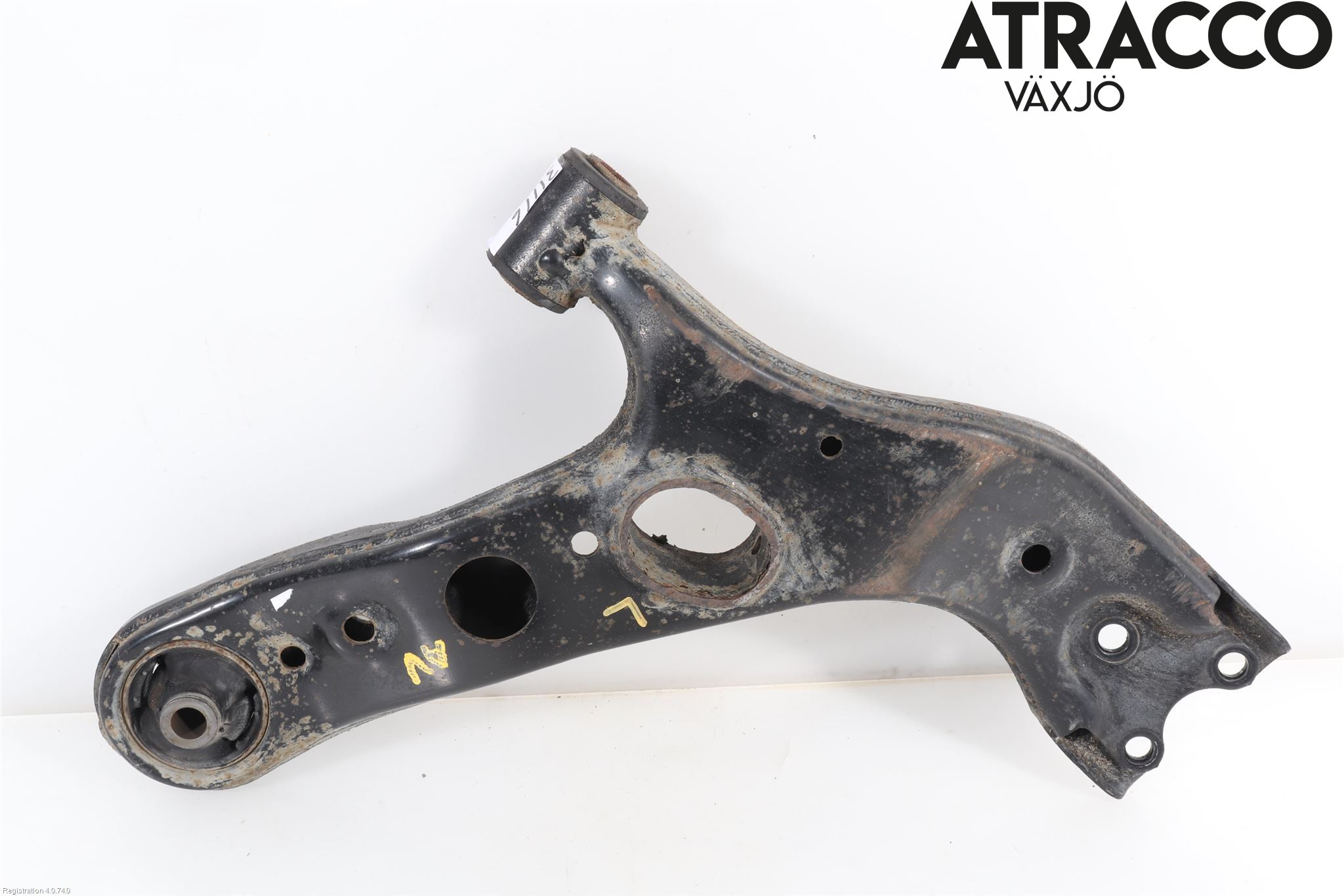 Toyota RAV4 13-18 Bærearm Foran Venstre Nedre
