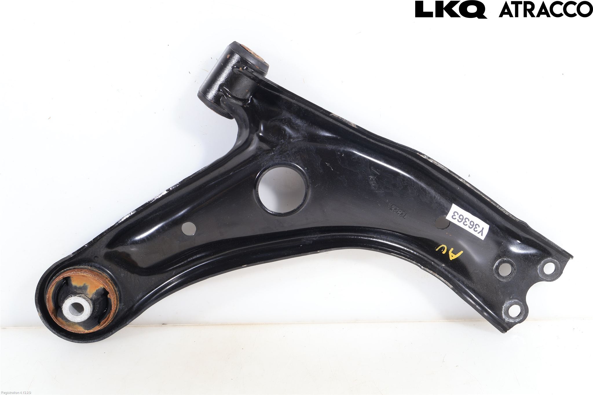Toyota YARIS XP21 20- Bærearm Foran Venstre Nedre