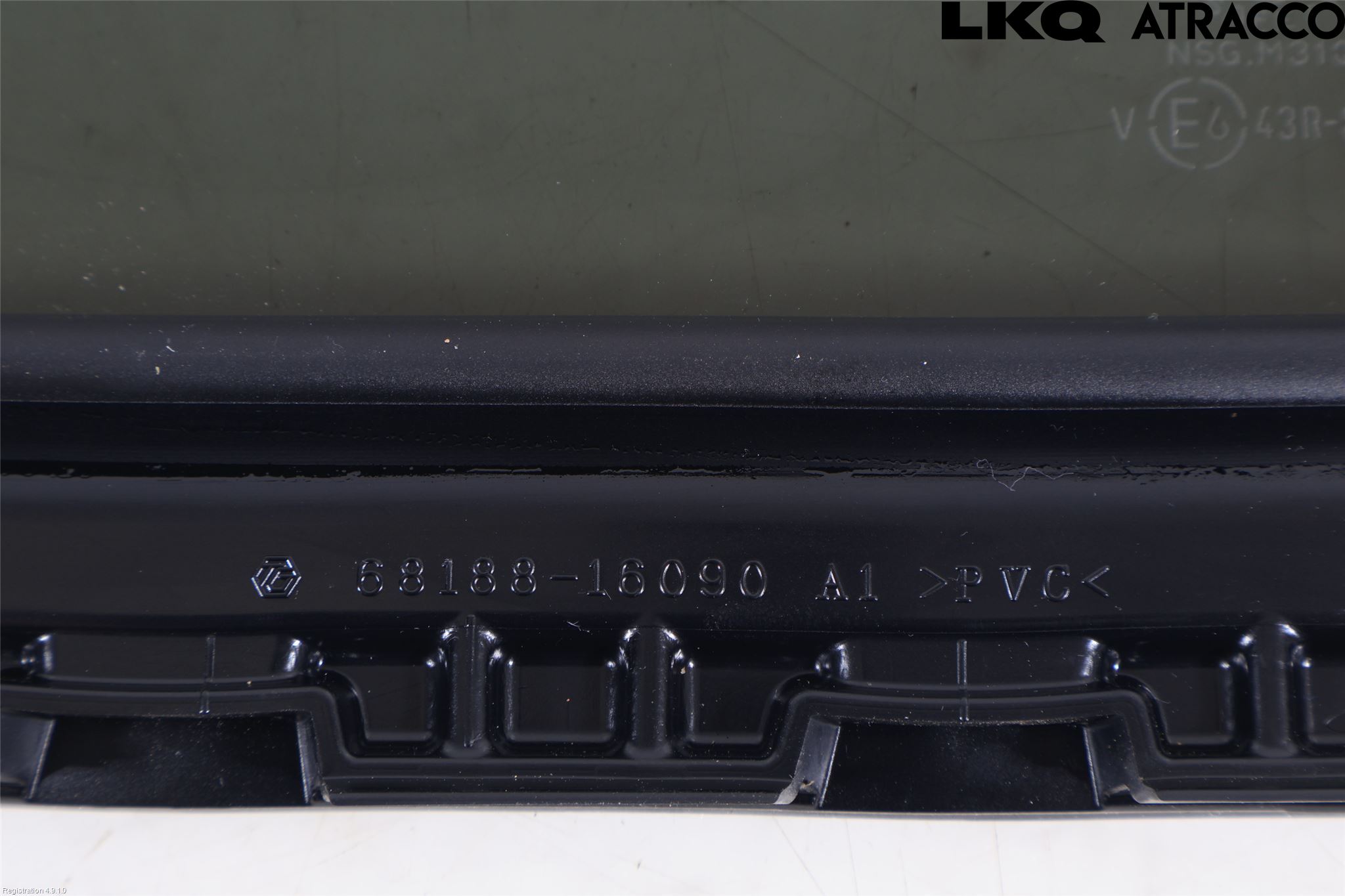 Toyota COROLLA CROSS XG10 22- Dørrute Bak Høyre Trekant 4D