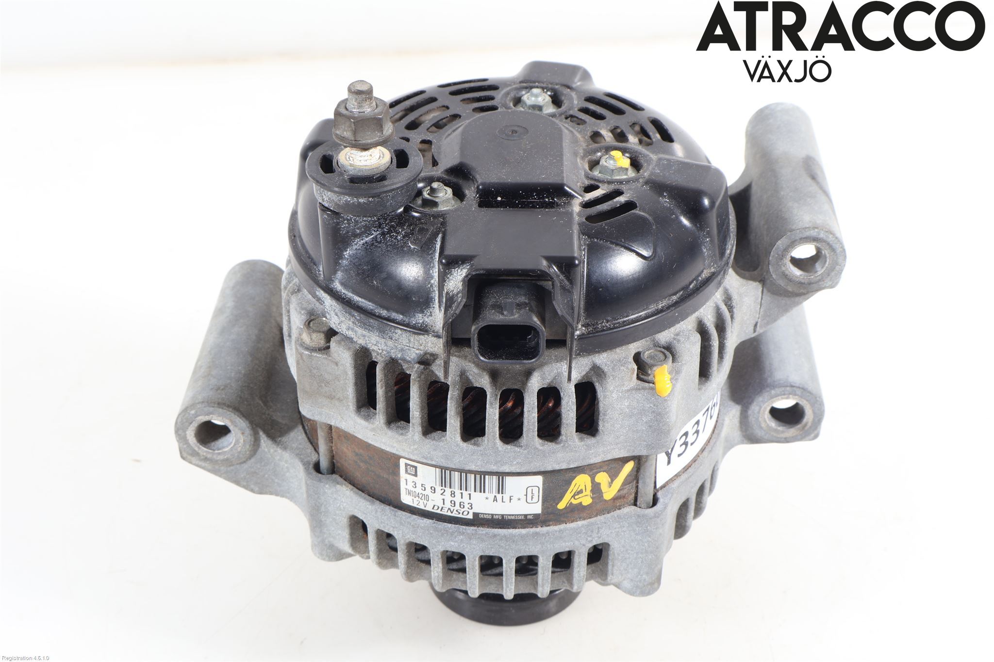 Opel INSIGNIA 17- Dynamo