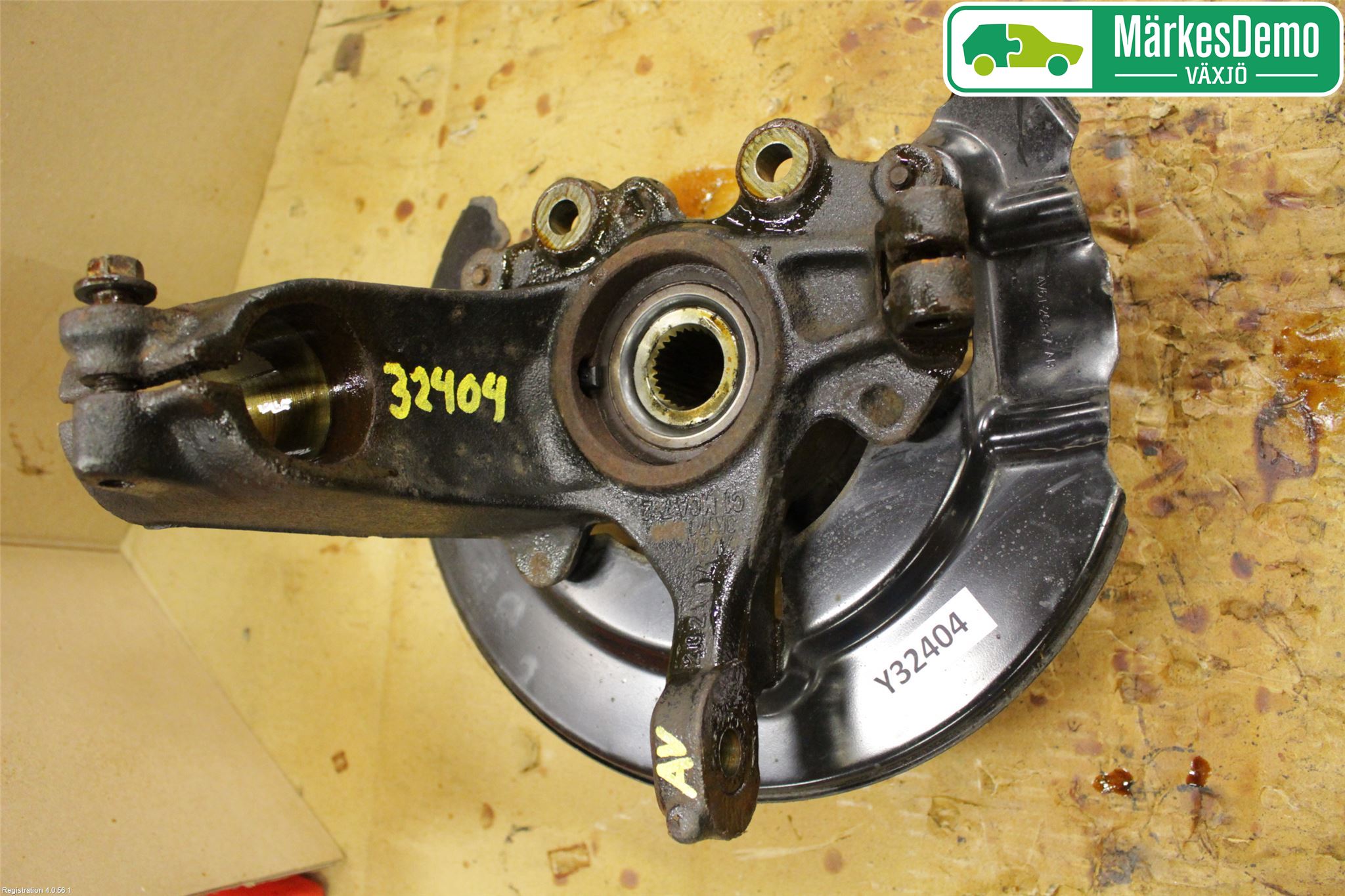 Ford FOCUS 11-14 Spindel Vf