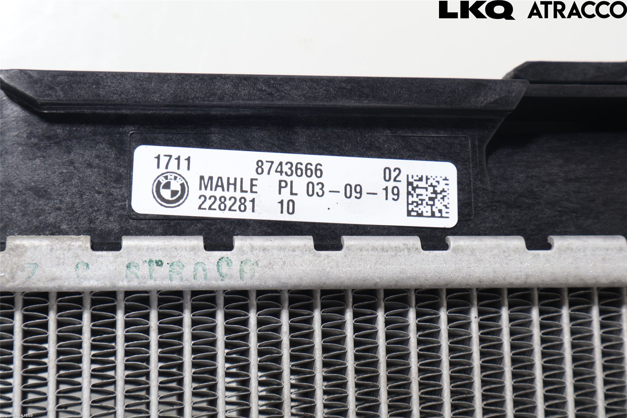 BMW 5 G30/G31/F90 17-23 Radiator Automat