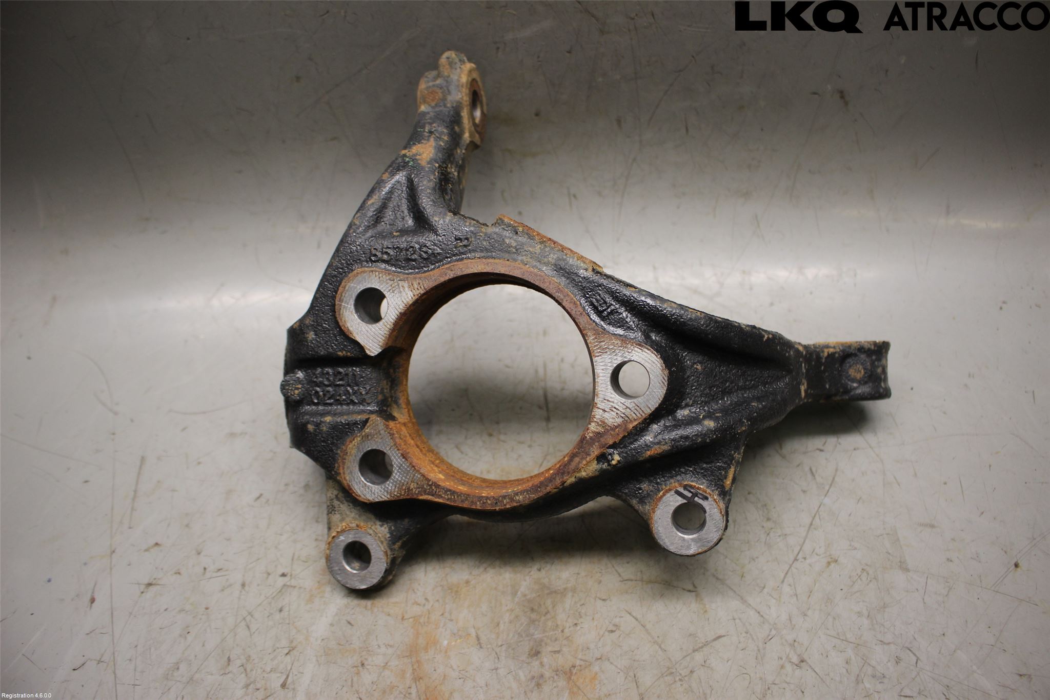 Toyota YARIS XP21 20- Spindel Hf