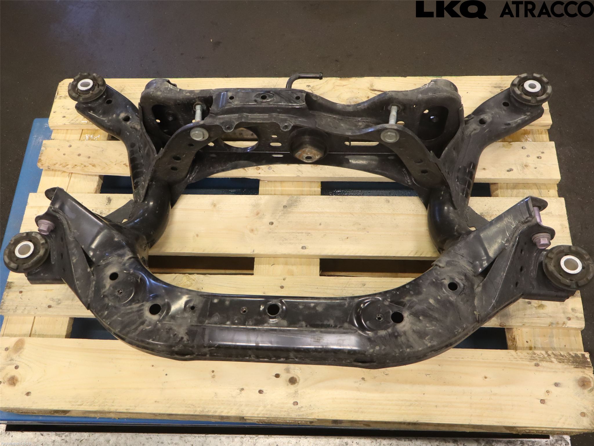 Toyota RAV4 19- Bakaksel Feste Travers-Ramme