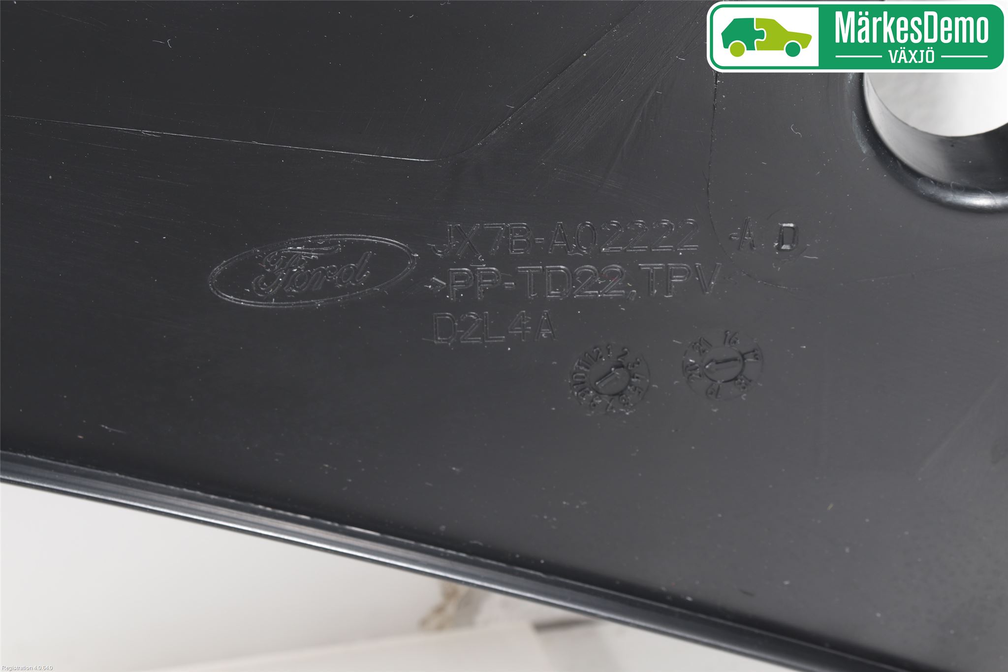 Ford FOCUS 19- Visker Deksel-Grill-Under Frr