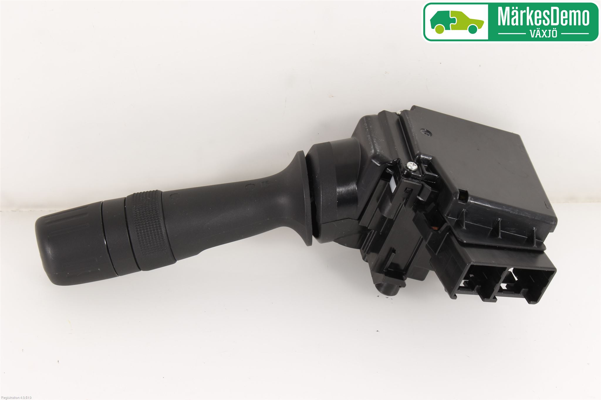 Toyota AURIS 13-19 Bryter Ratt Visker - Spyler