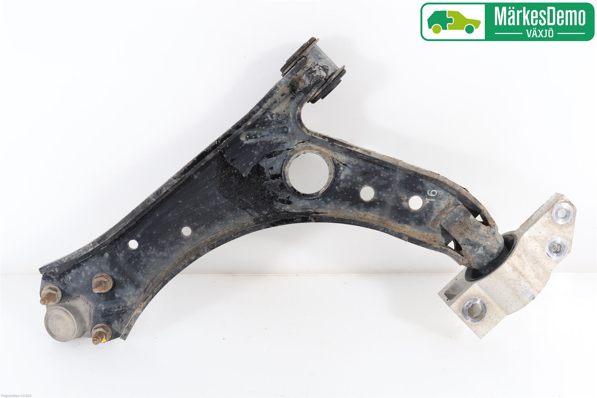 Volkswagen VW GOLF V 04-09 Bærearm Foran Høyre Nedre
