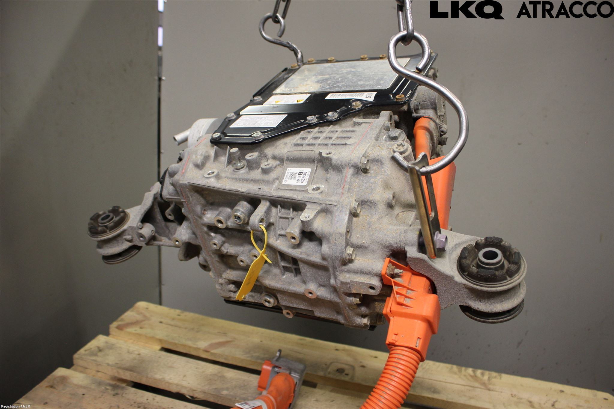 Toyota bZ4X EA10 22- Navgir Elektrisk