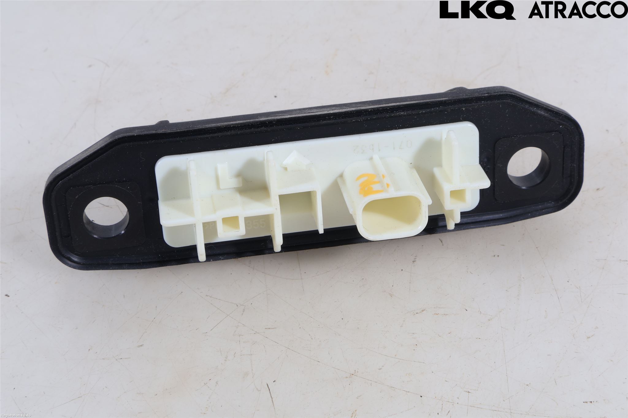 Toyota bZ4X EA10 22- Bakluke Handtak Ytre