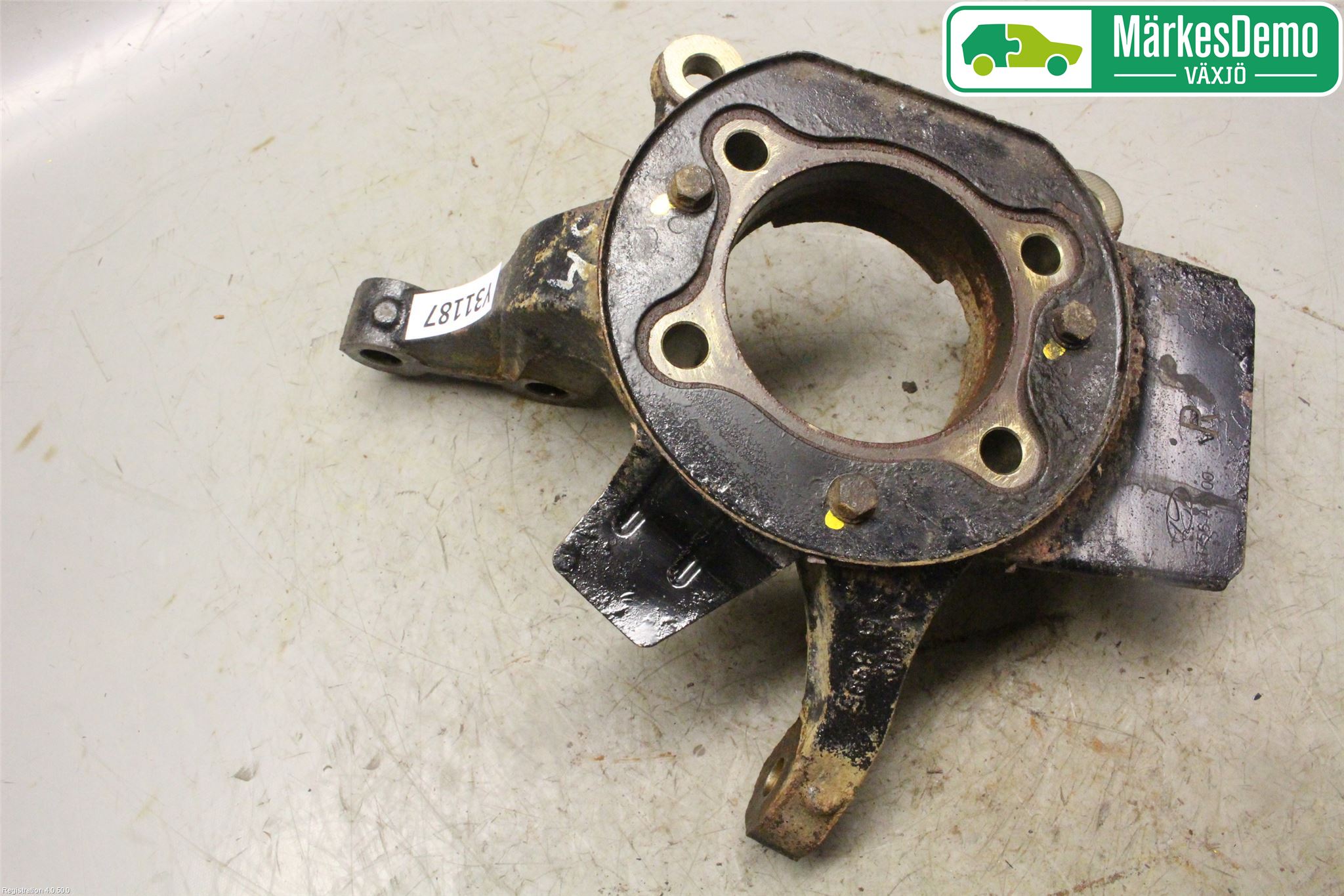 Hyundai i30 GD 13-17 Spindel Hf