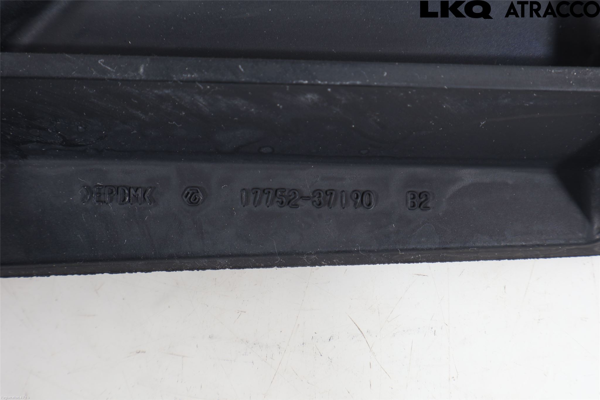 Toyota COROLLA CROSS XG10 22- Forg-Belg-Rør Mot Luftr