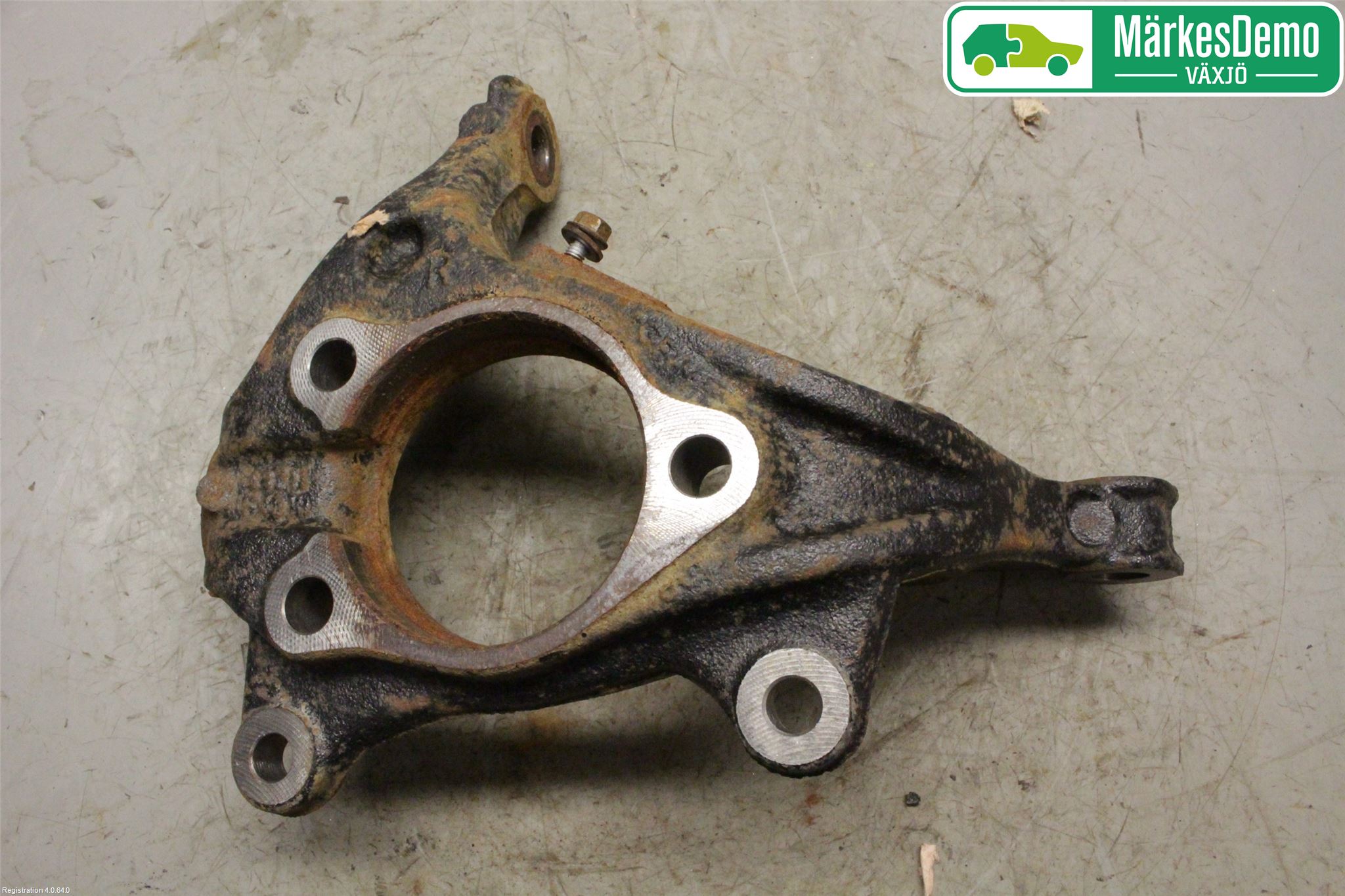 Toyota C-HR 16-23 Spindel Hf