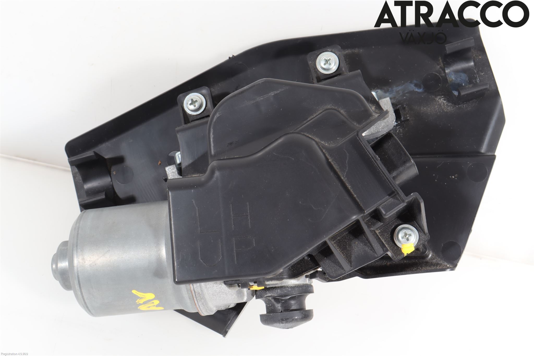 Mitsubishi ECLIPS CROSS Viskermotor Frontrute