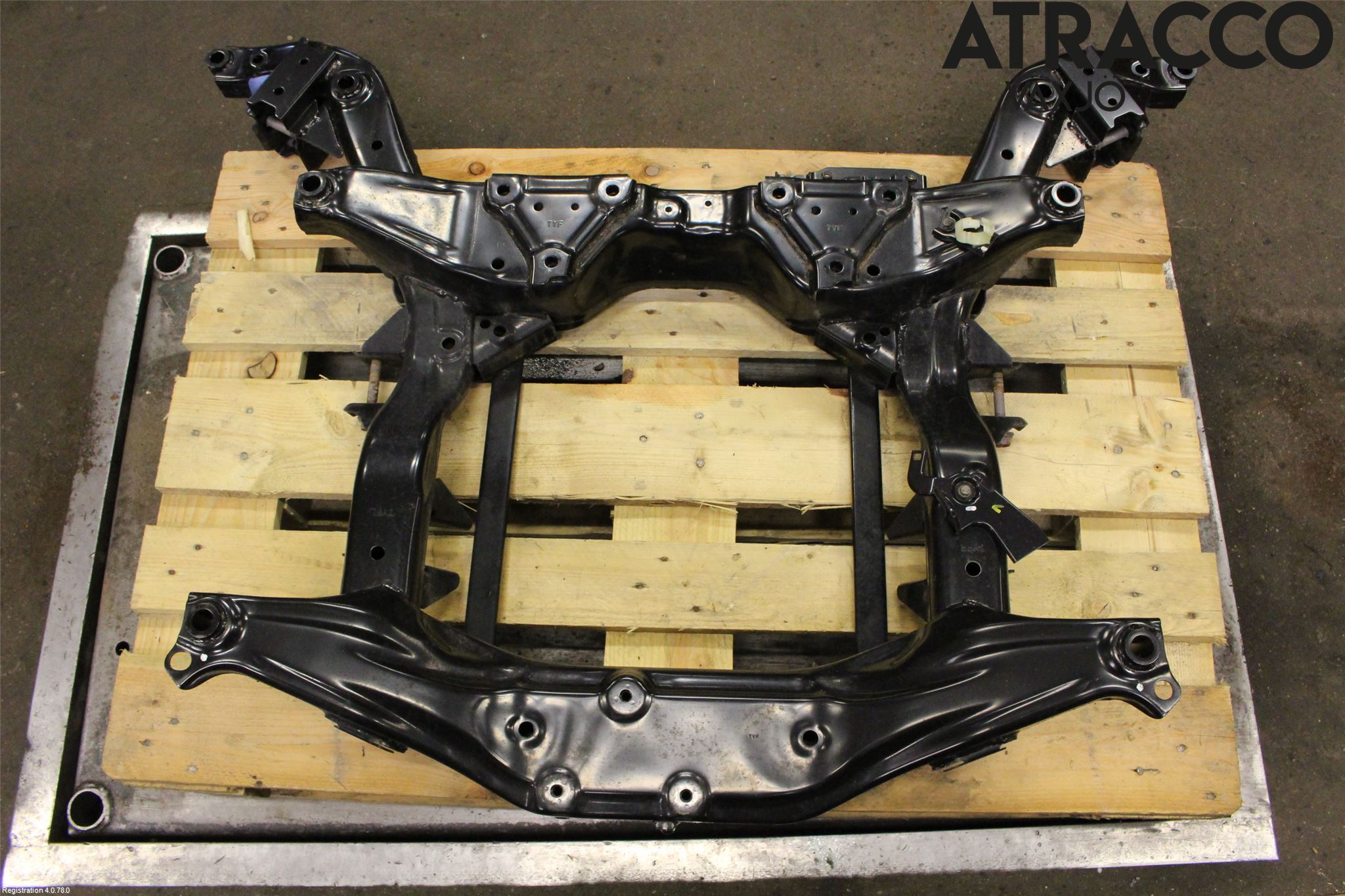 Honda E 20-23 Bakaksel Feste Travers-Ramme