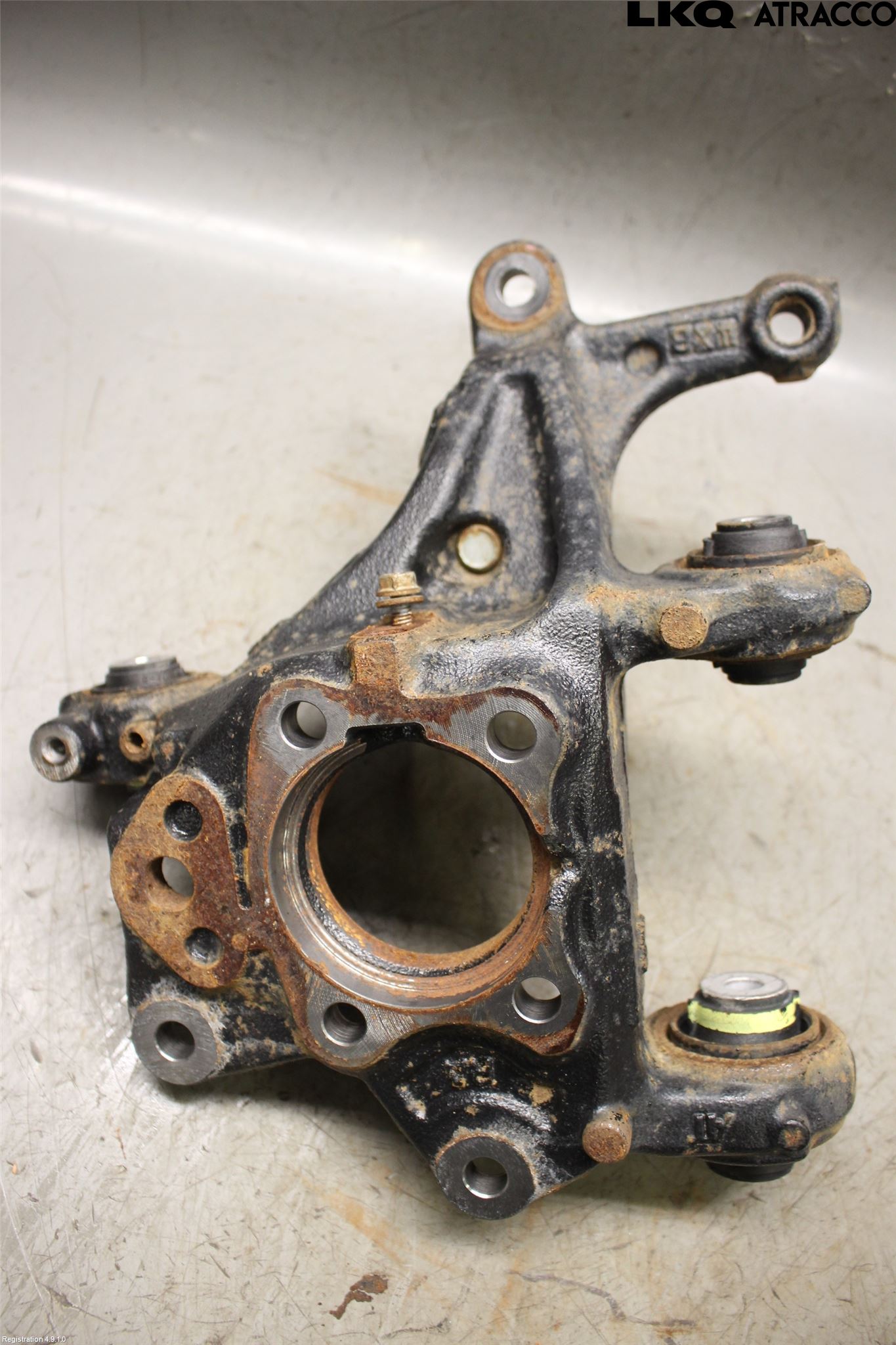 Toyota COROLLA CROSS XG10 22- Spindel Hb