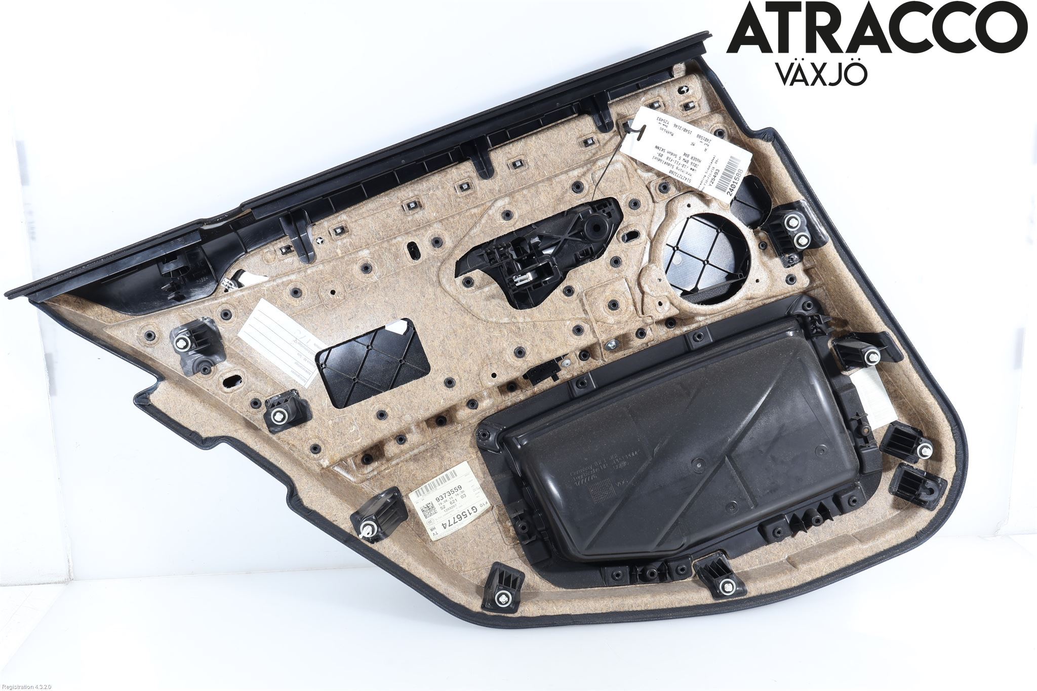 BMW 5 F10/F11/F18 09-17 Innr Sidetrekk-Deksel