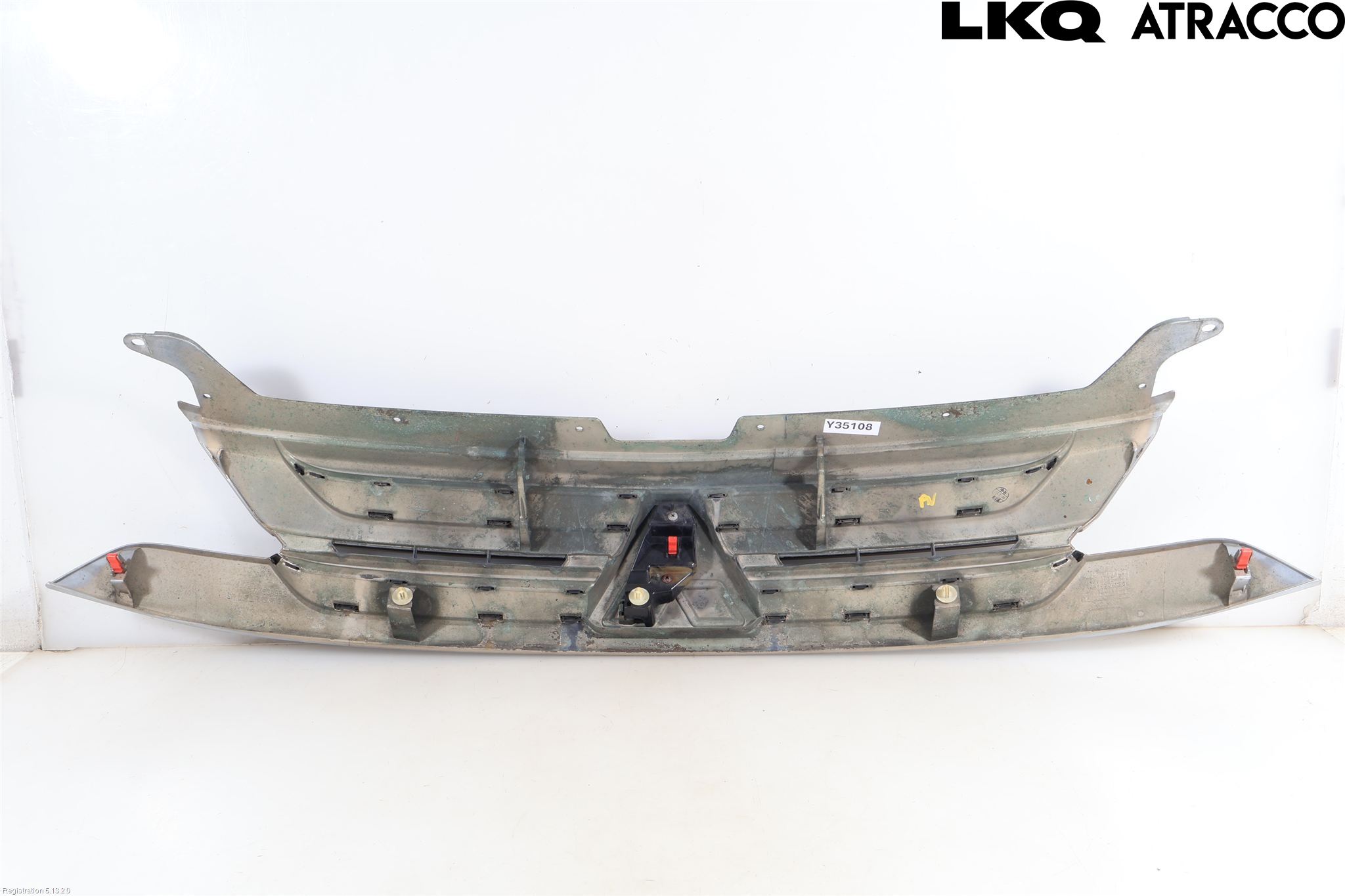 Mitsubishi OUTLANDER 13-21 Grill Komplett
