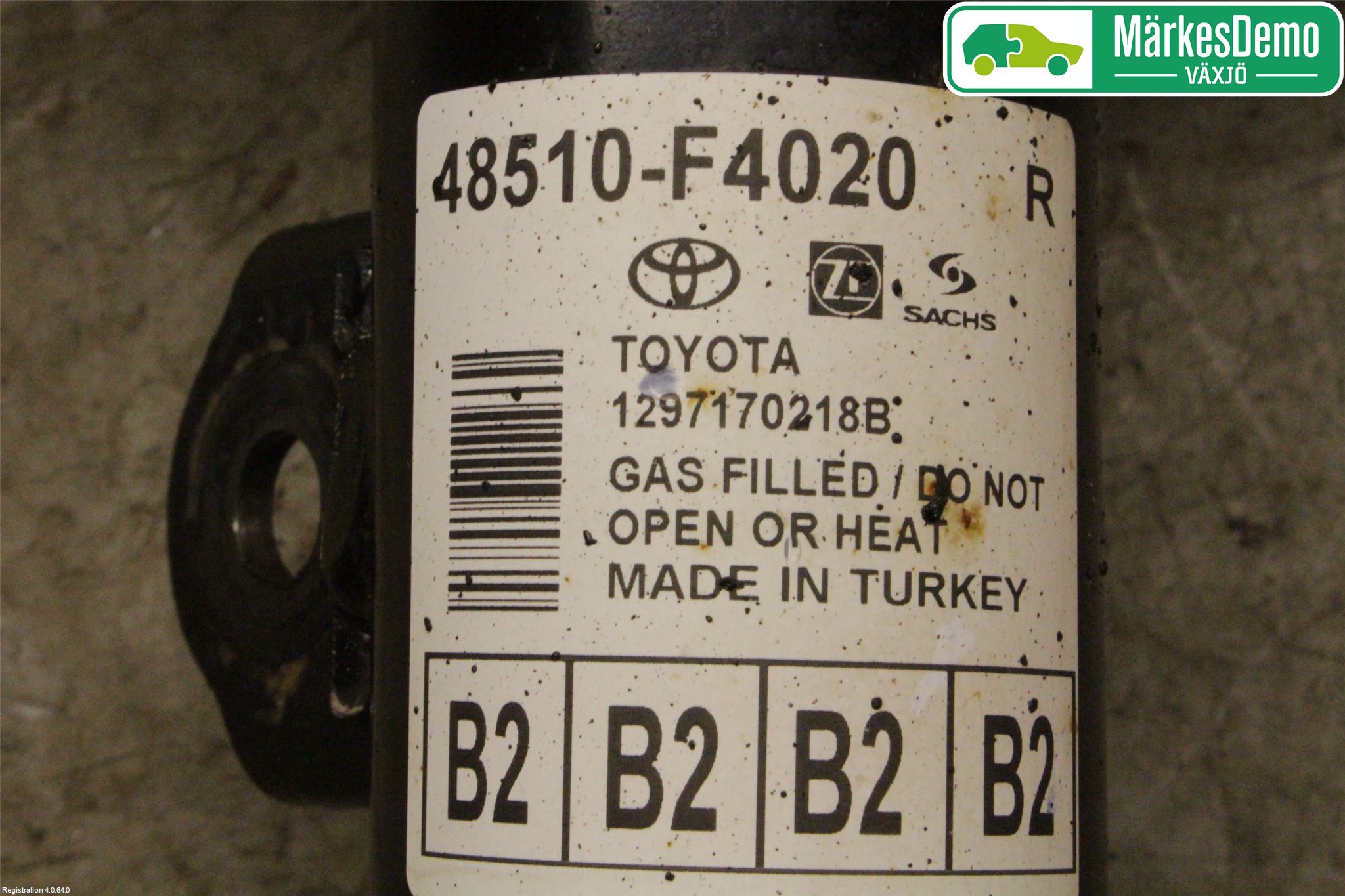 Toyota C-HR 16-23 Fjærbein Foran Høyre