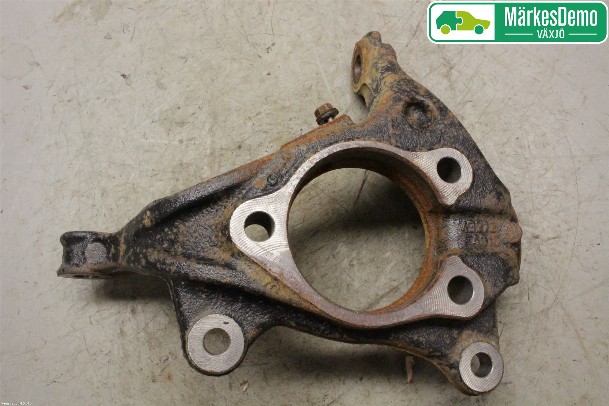 Toyota C-HR 16-23 Spindel Vf