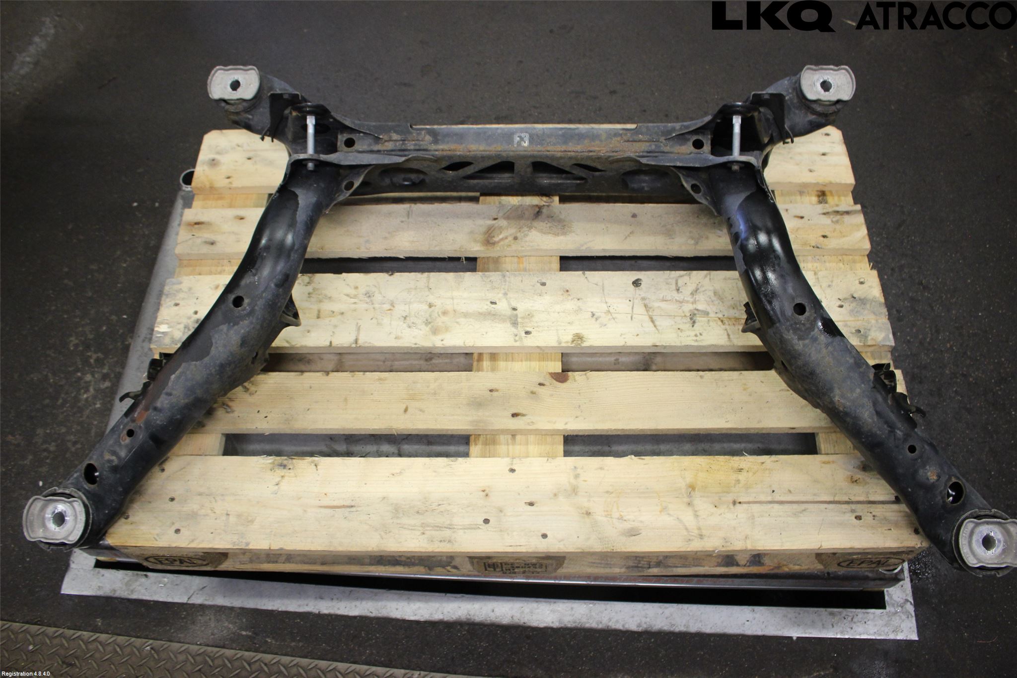 Audi A7/S7 4G 11-17 Bakaksel Feste Travers-Ramme