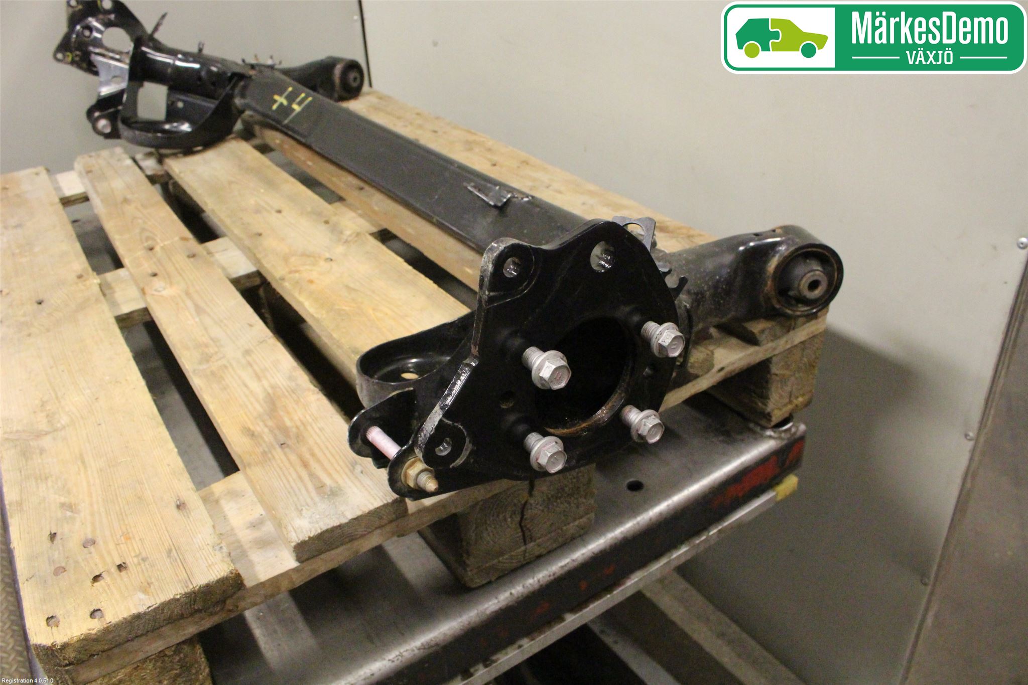 Toyota VERSO 09-18 Bakaksel Feste Travers-Ramme