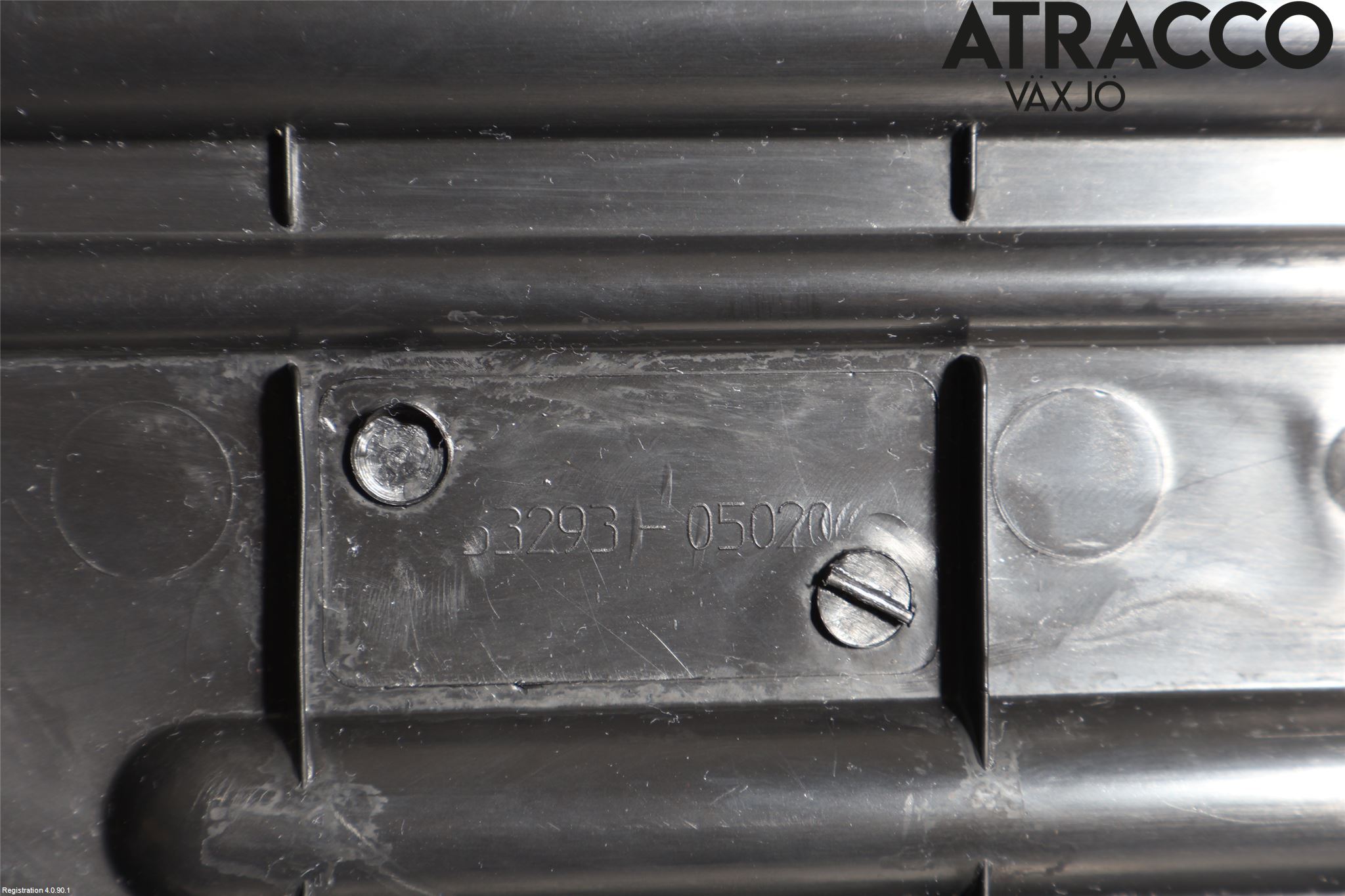 Toyota AVENSIS 03-06 Luftstyring Front