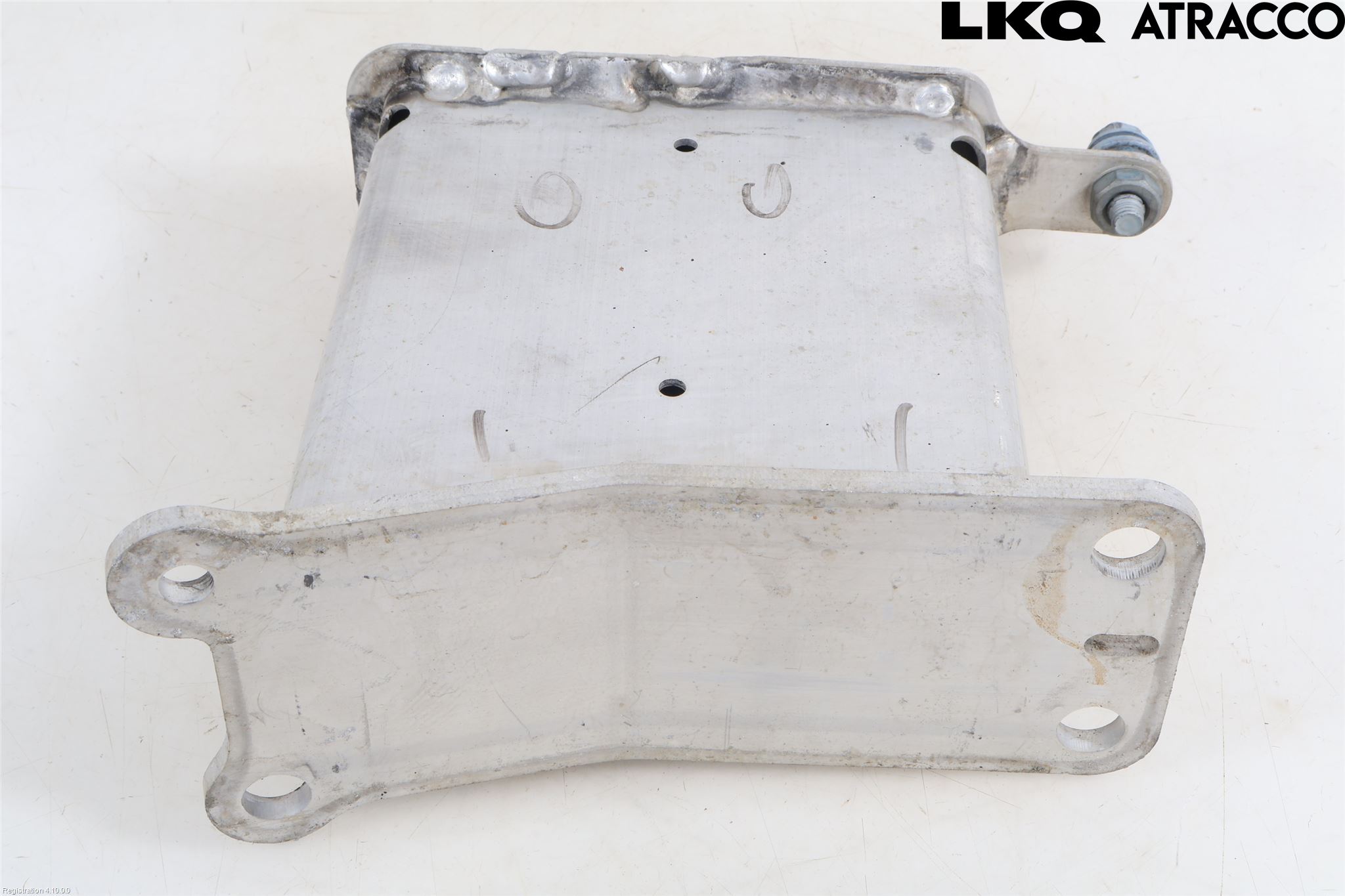 Toyota bZ4X EA10 22- Støtfanger Foran Feste