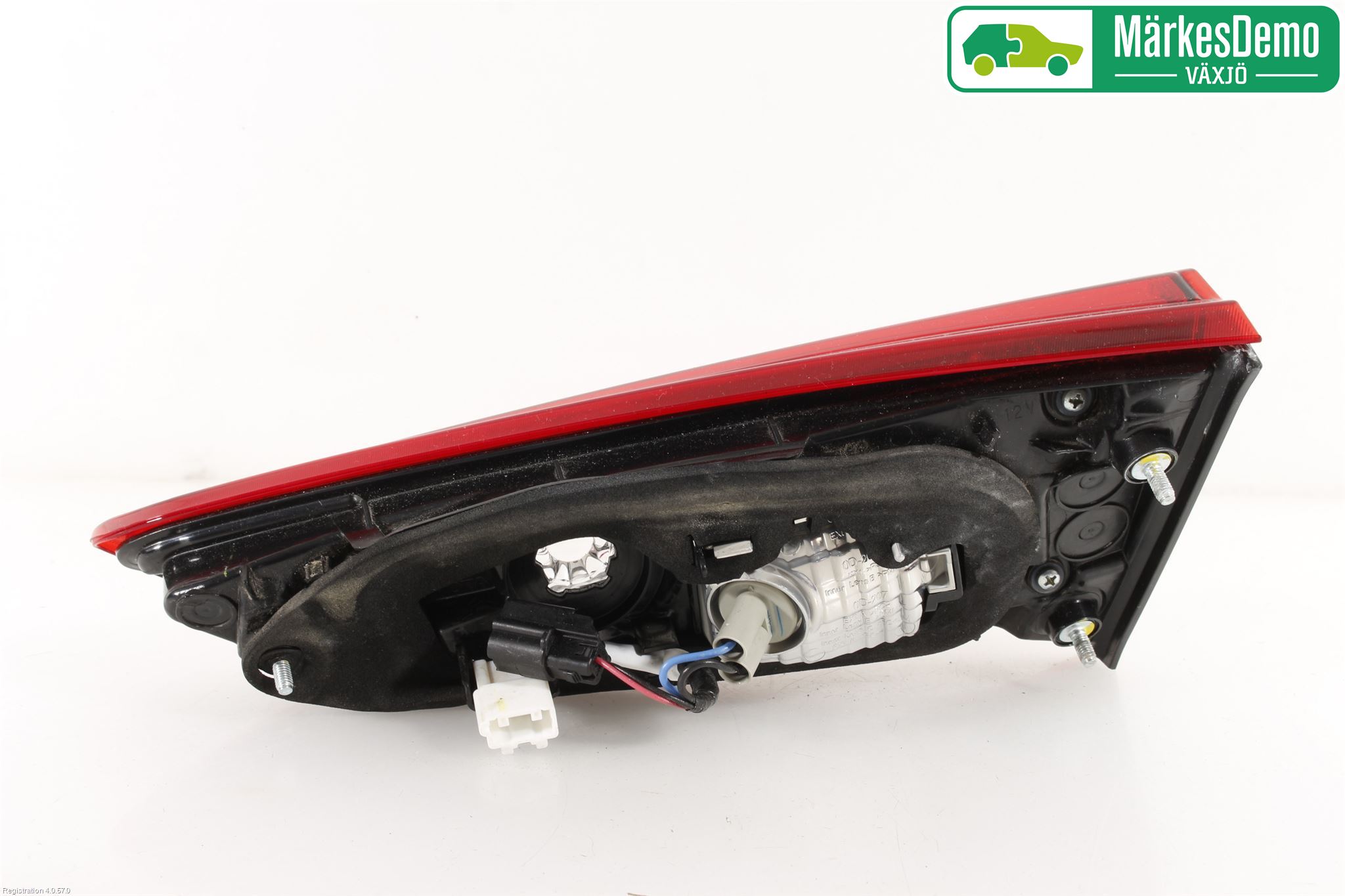 Toyota YARIS XP130 15-20 Baklykt Venstre  På Luke(Indre