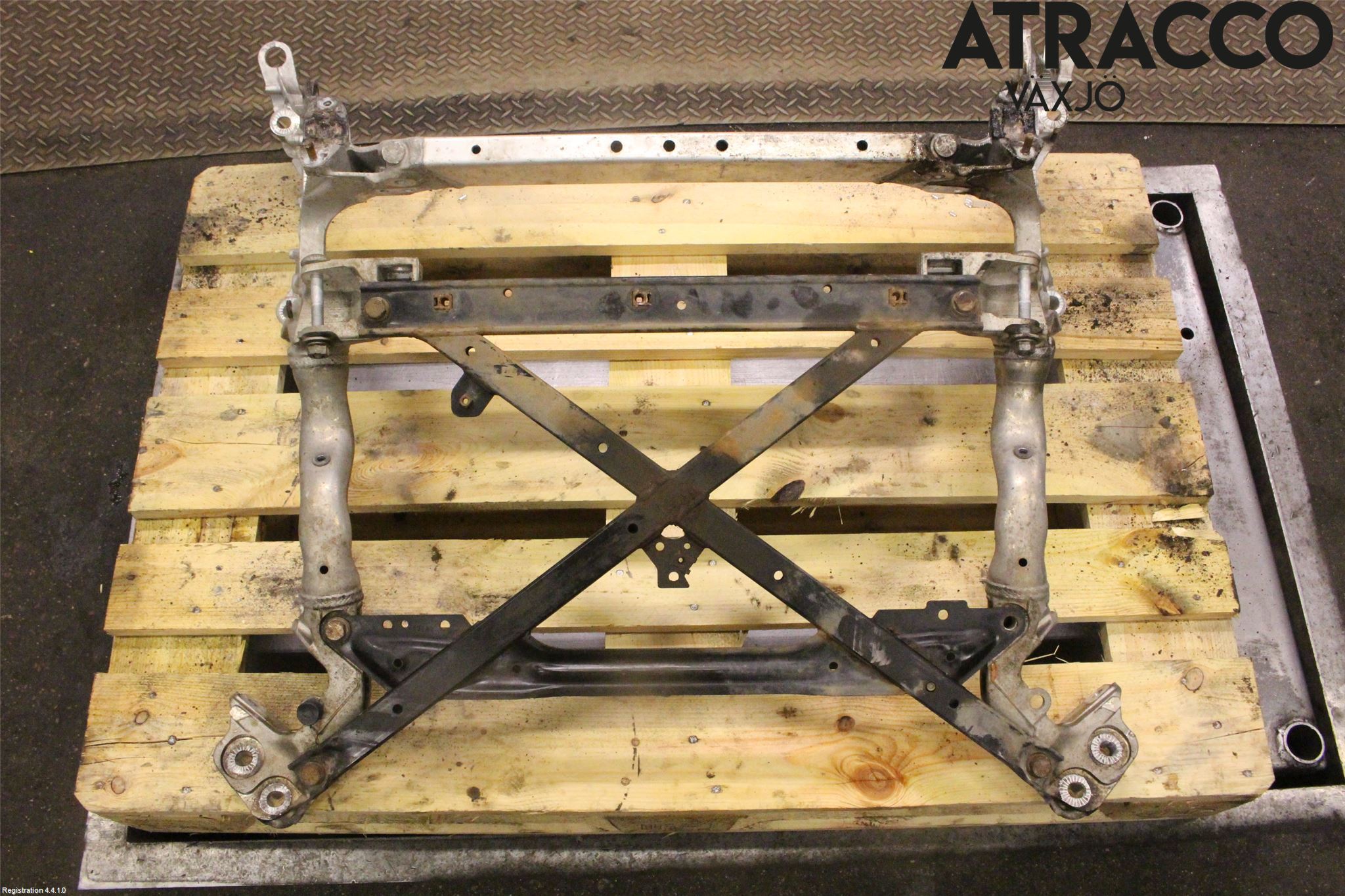 Audi A4 ALLROAD 09-16 Forstillingsbjelke(Tvergående)