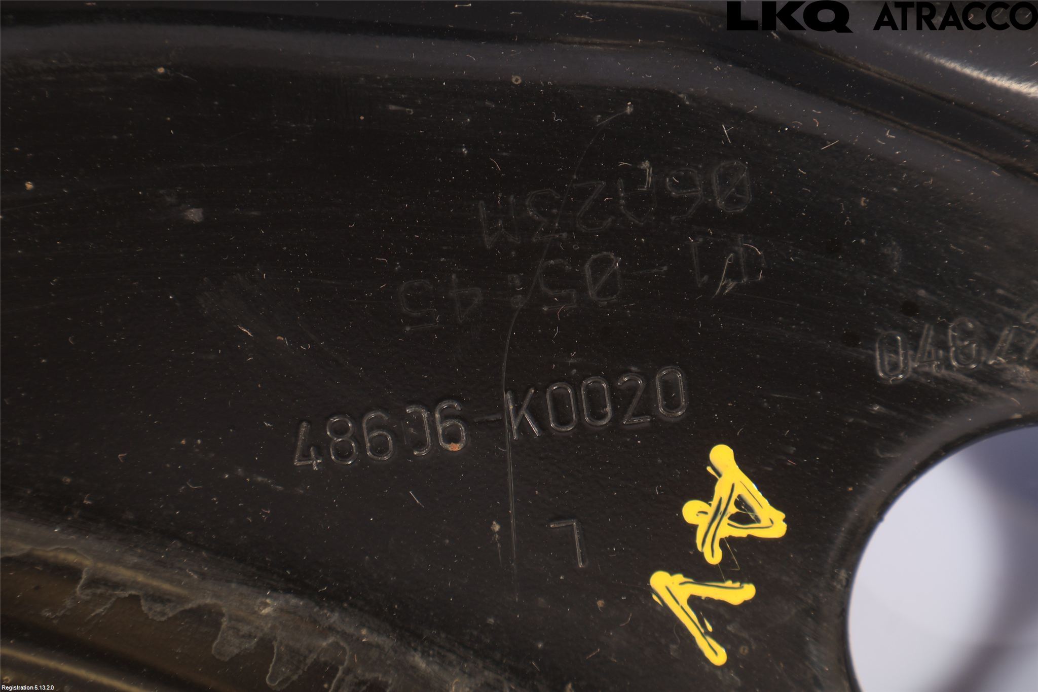 Toyota YARIS CROSS XP21 21- Bærearm Foran Venstre Nedre