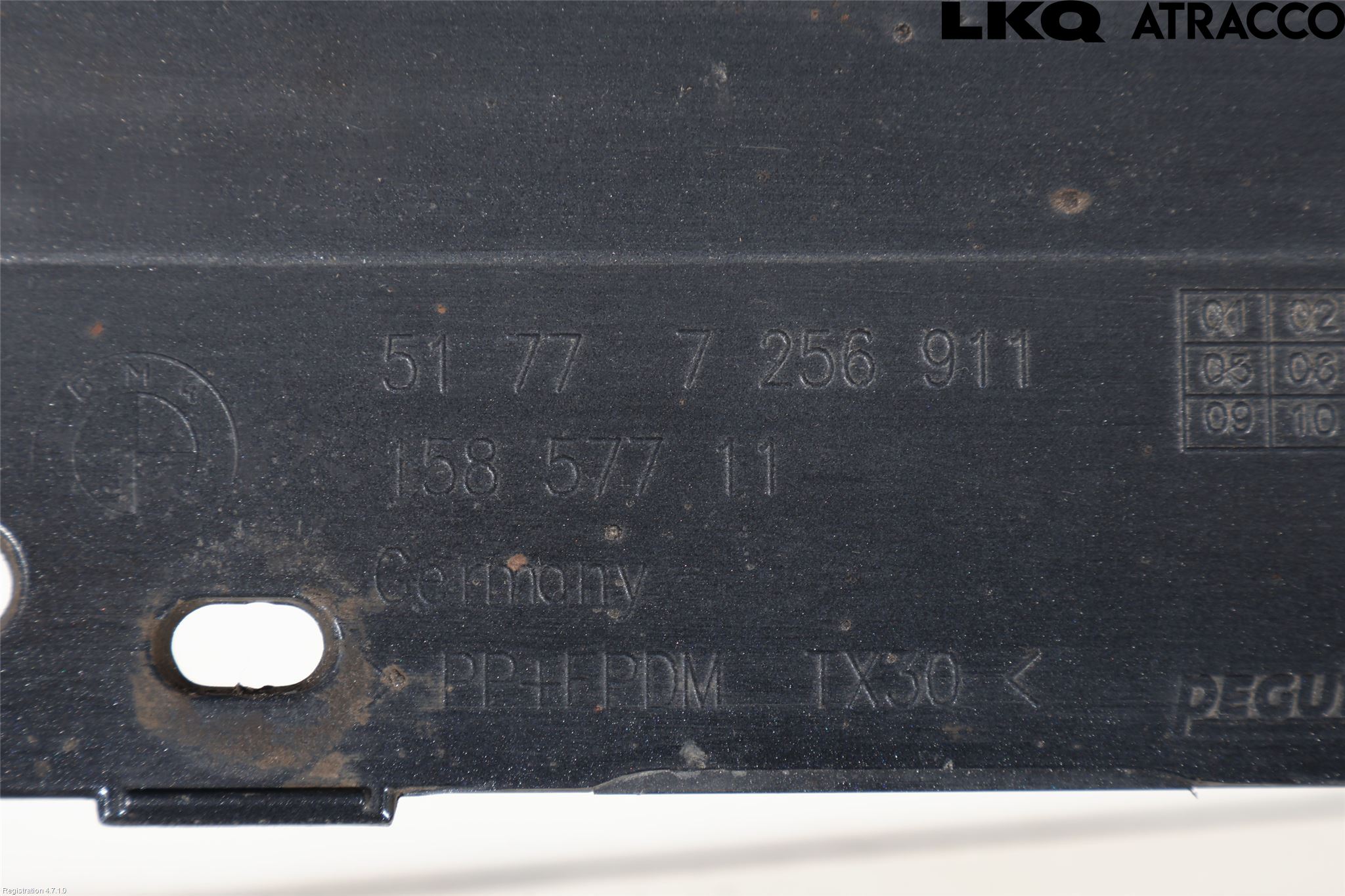 BMW 3 F30/F31/F80 12-19 Kanalskjørt Høyre