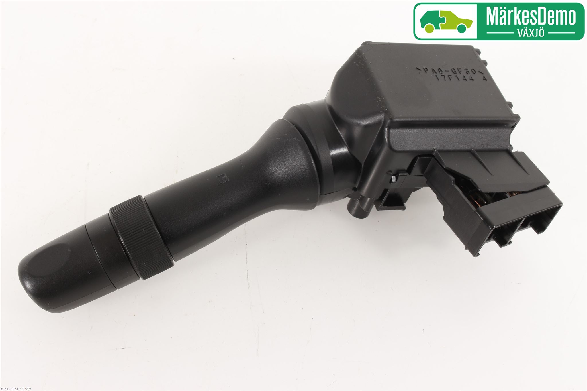 Toyota AVENSIS 16-18 Bryter Ratt Visker - Spyler