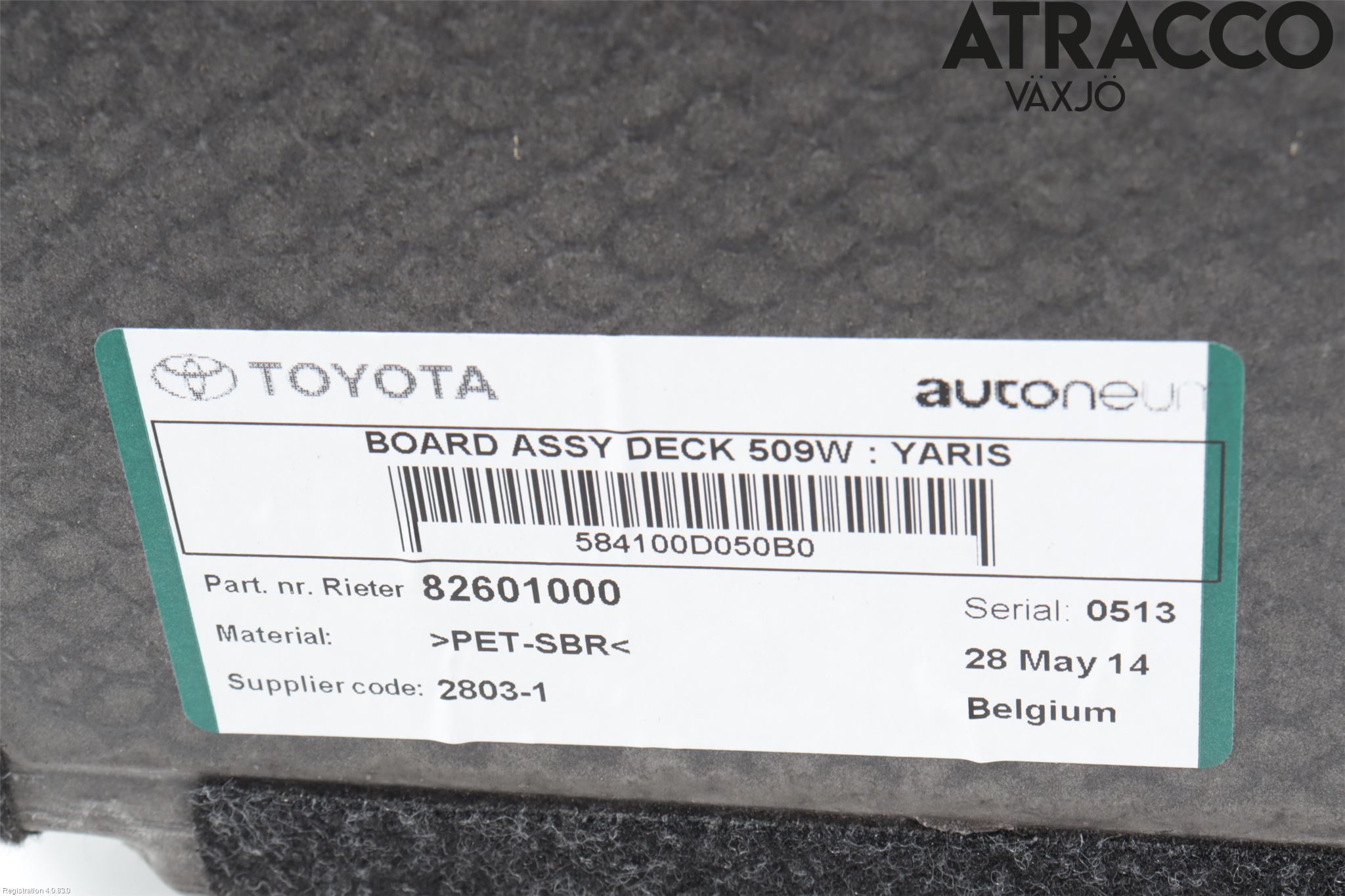 Toyota YARIS XP130 12-14 Innr Bagasjeromkledsel