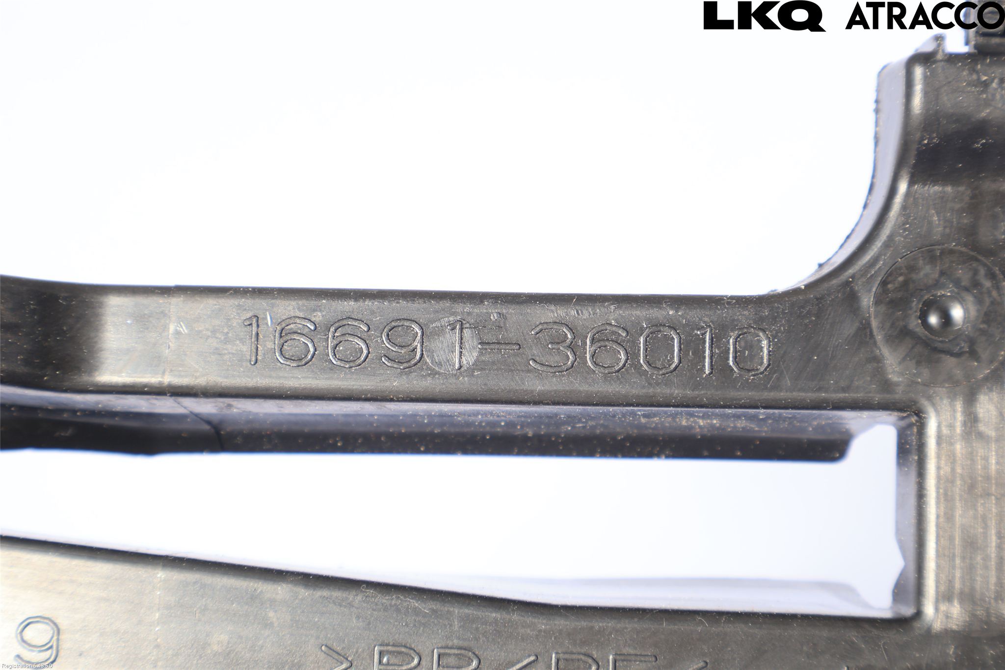 Toyota RAV4 13-18 Luftstyring Front