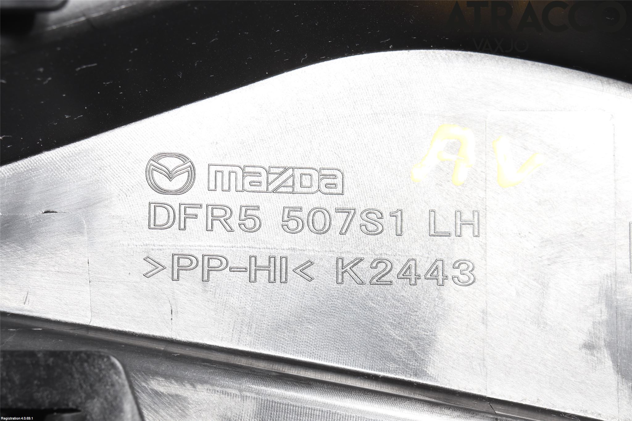 Mazda CX-30 20- Visker Deksel-Grill-Under Frr
