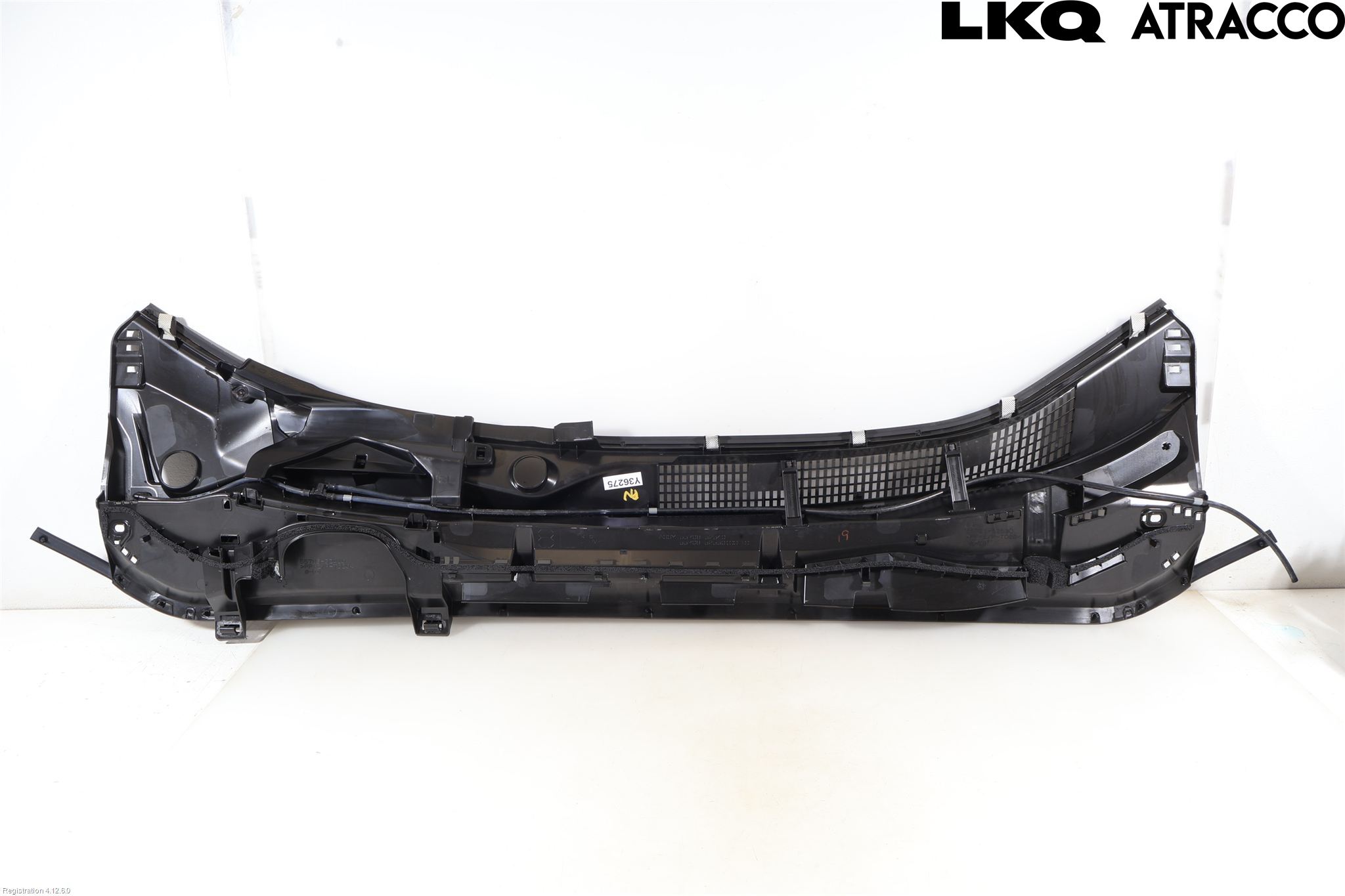 Lexus LBX 24- Visker Deksel-Grill-Under Frr