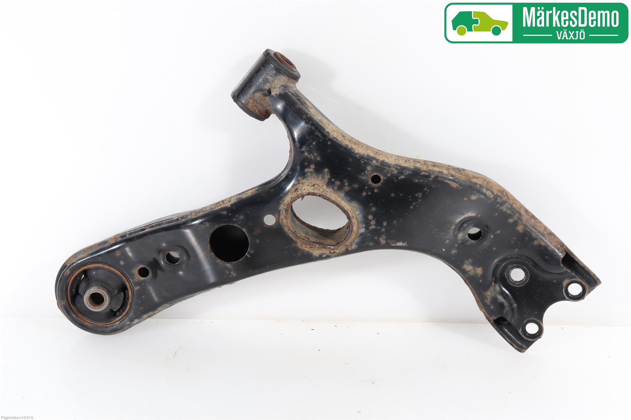 Toyota RAV4 13-18 Bærearm Foran Venstre Nedre